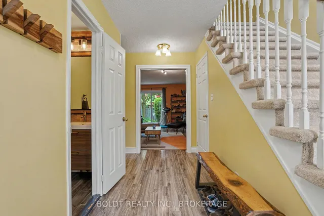 7 Davidson Blvd #12, Hamilton 4