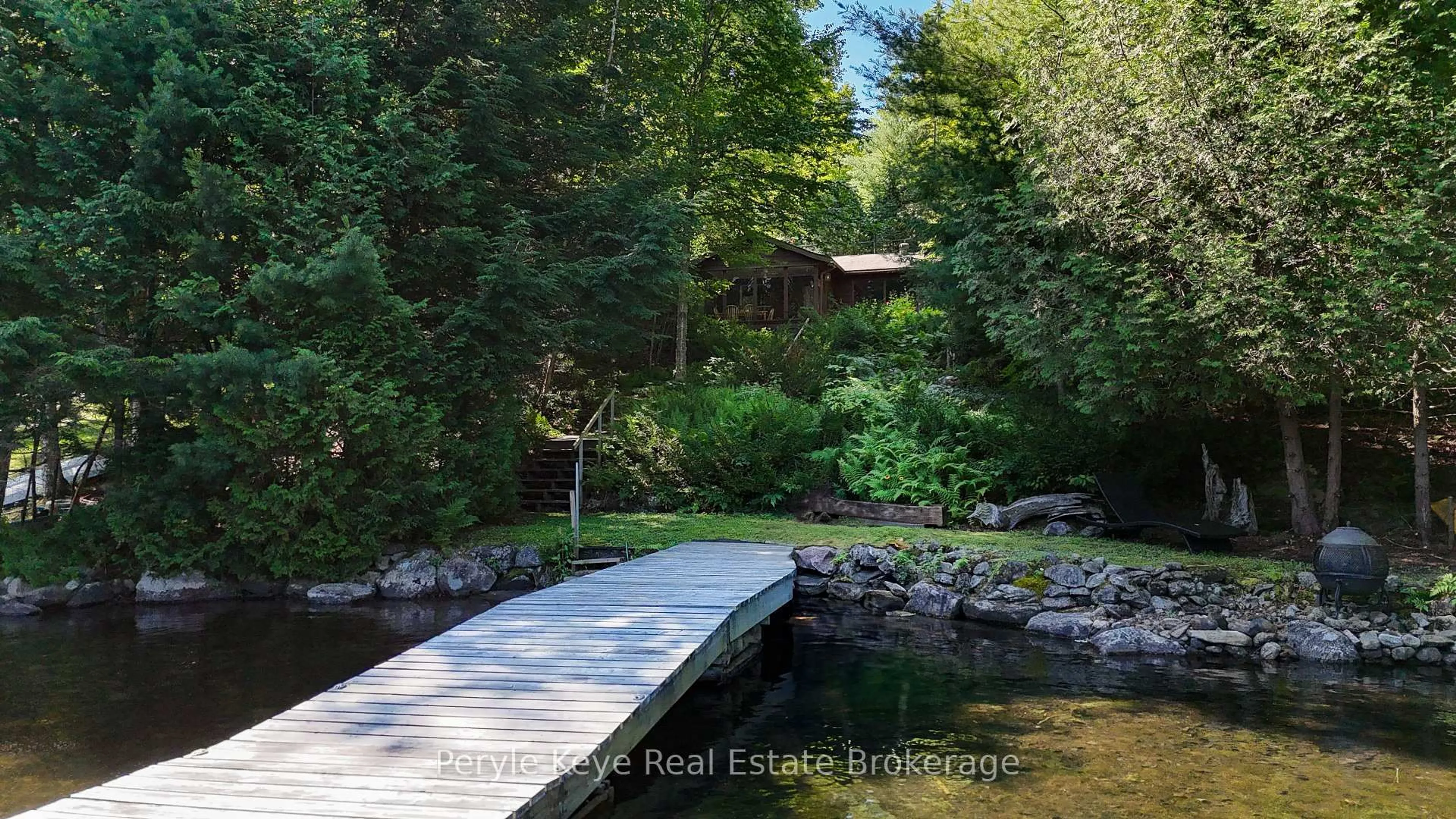 Unknown for 1057 H R S Rd, Bracebridge Ontario P1L 1X1