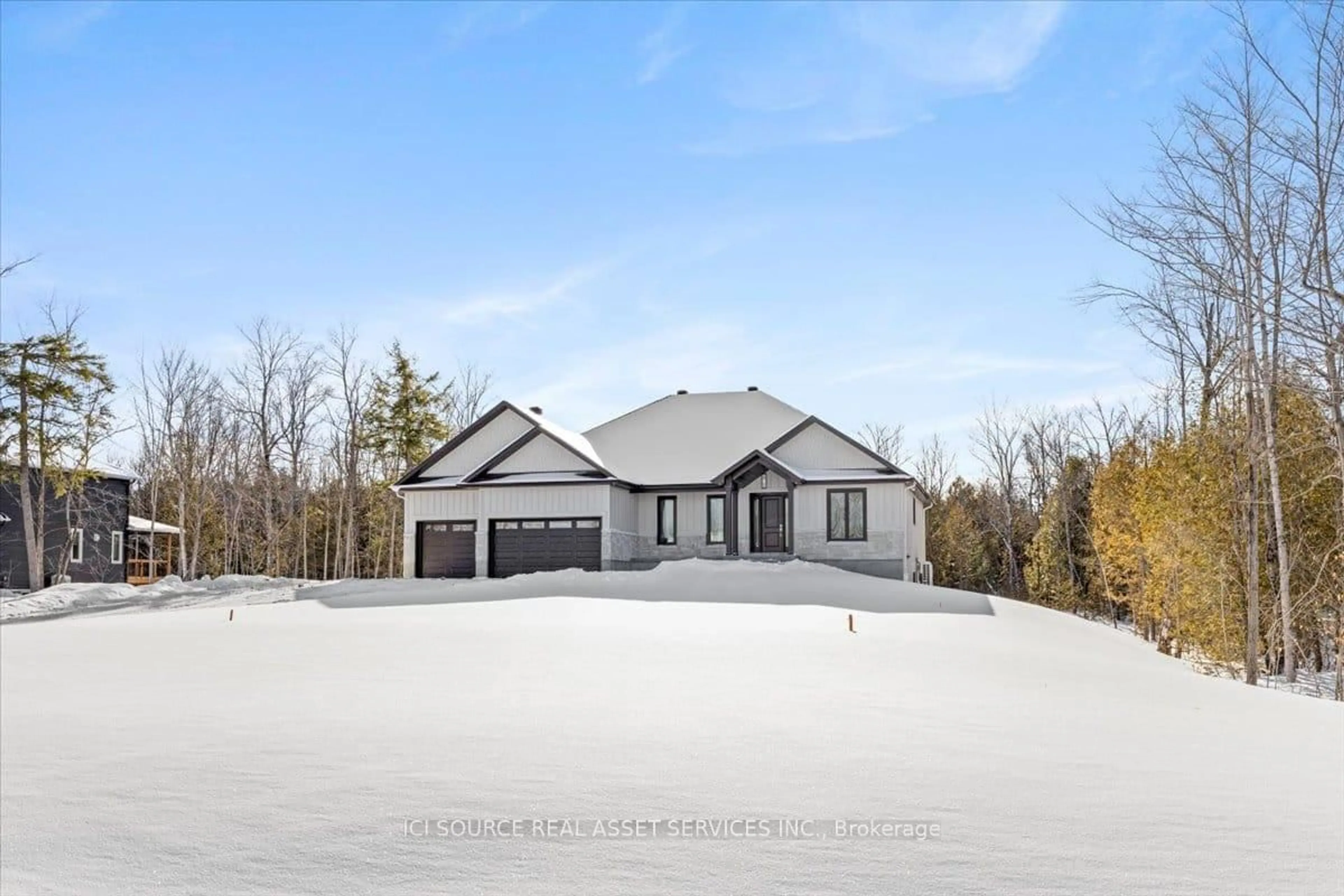 A pic from outside/outdoor area/front of a property/back of a property/a pic from drone, unknown for 362 McEwen's Mill Dr, Carleton Place Ontario K7C 0C4