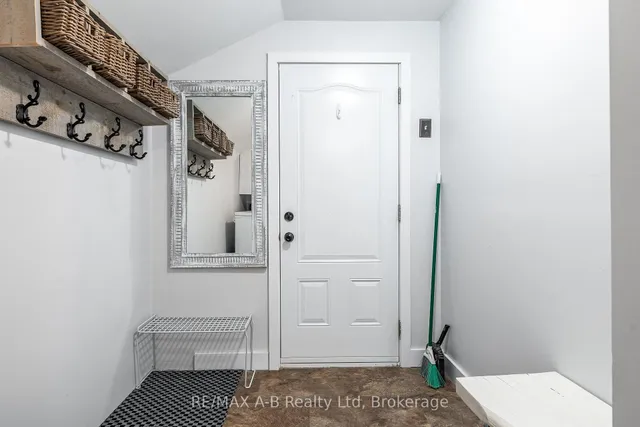 158 James St, St. Marys 4