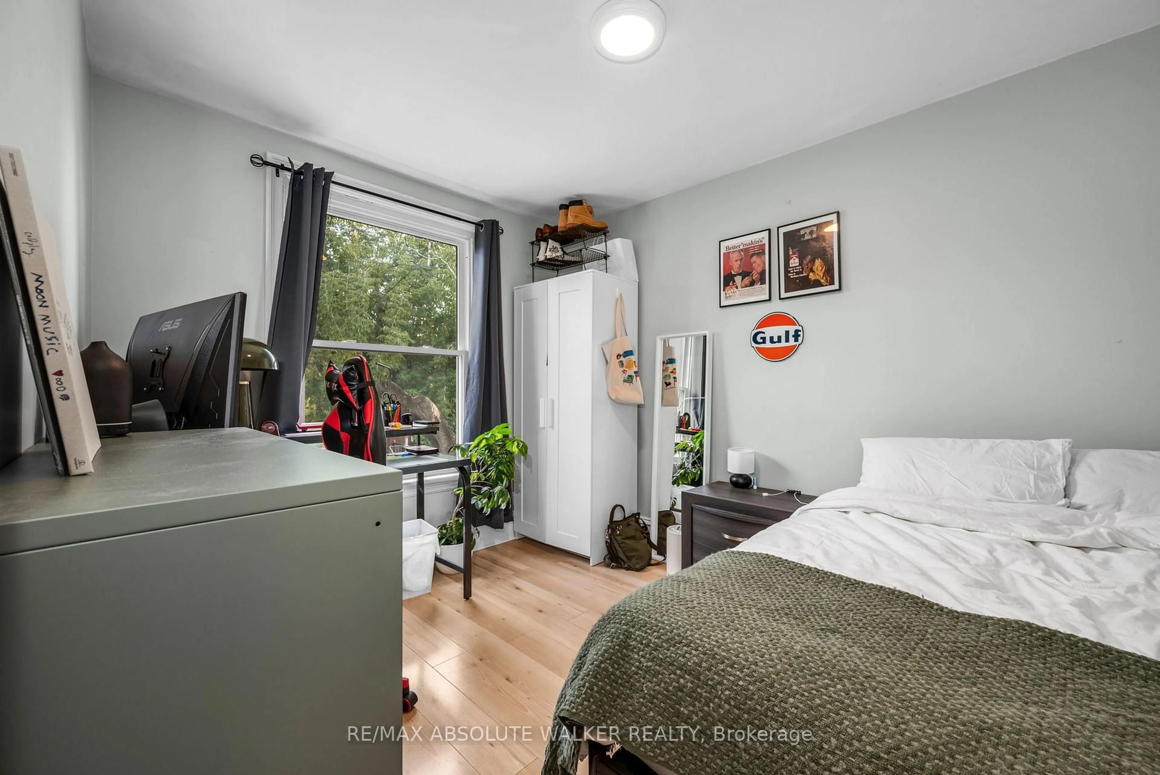 A pic of a room for 141 Primrose Ave, Ottawa Ontario K1R 6M4
