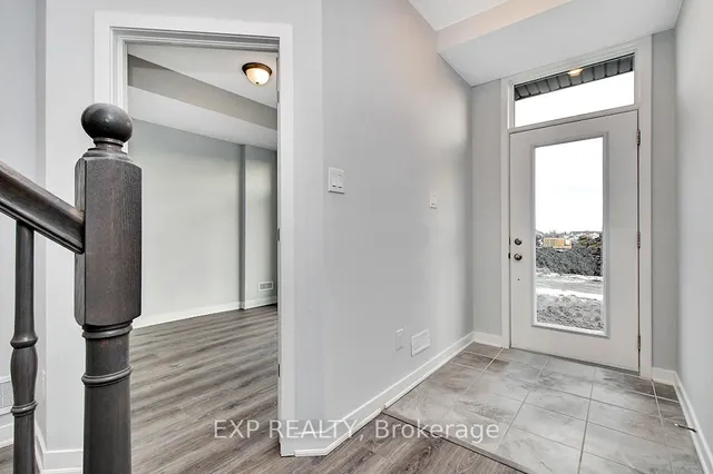 1258 Hemlock Rd, Ottawa 2