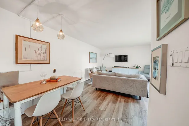 421 Bloomfield Main St, Prince Edward County 5