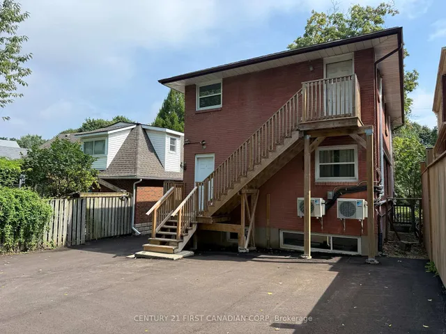 17 Carfrae Cres, London South 4