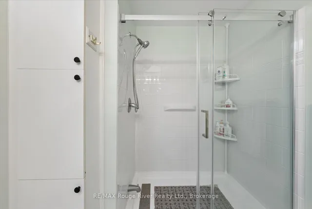 32 South Maloney St, Limoges