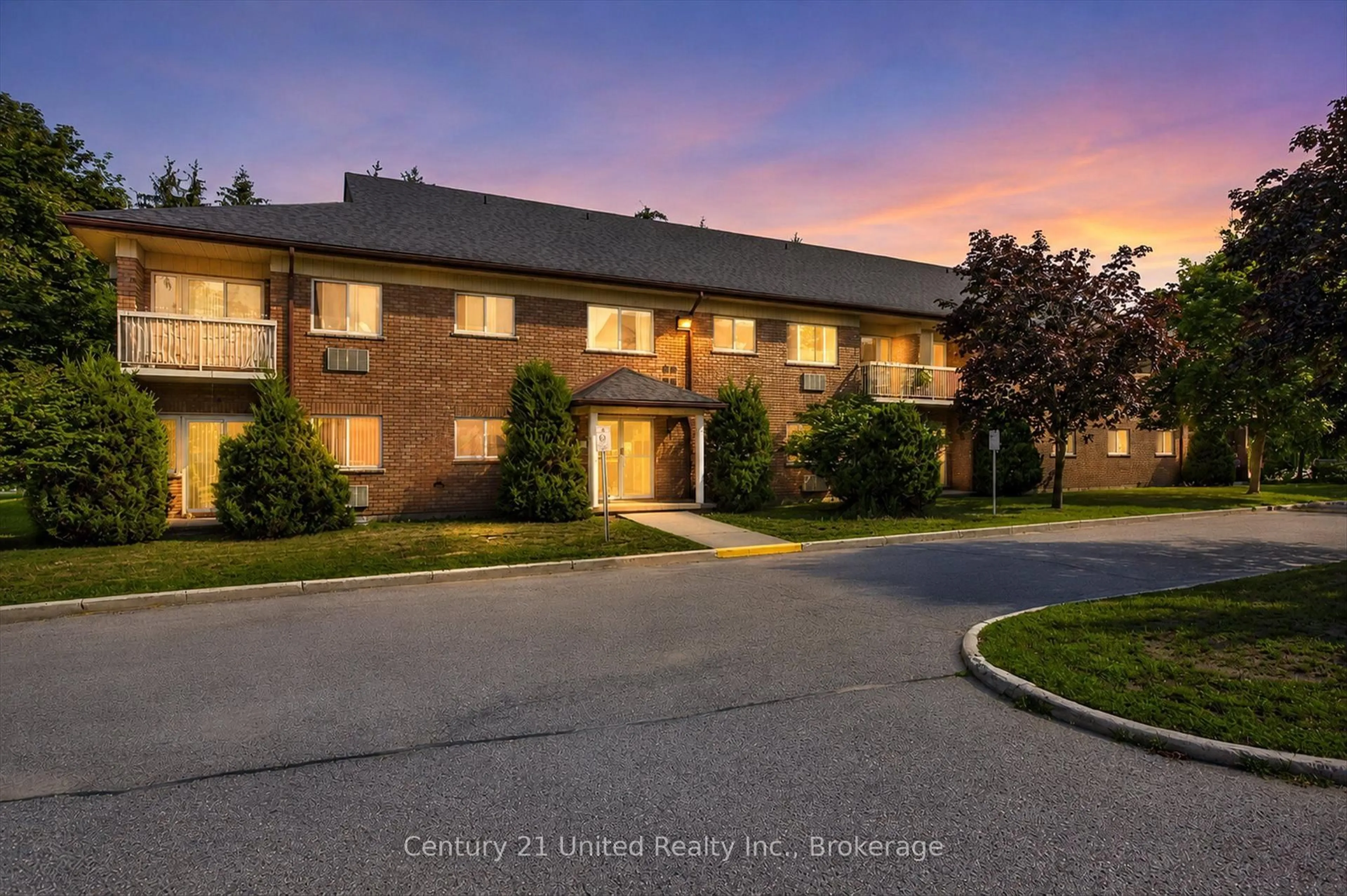 A pic from outside/outdoor area/front of a property/back of a property/a pic from drone, street for 920 Ford St #204, Peterborough Ontario K9J 5V3