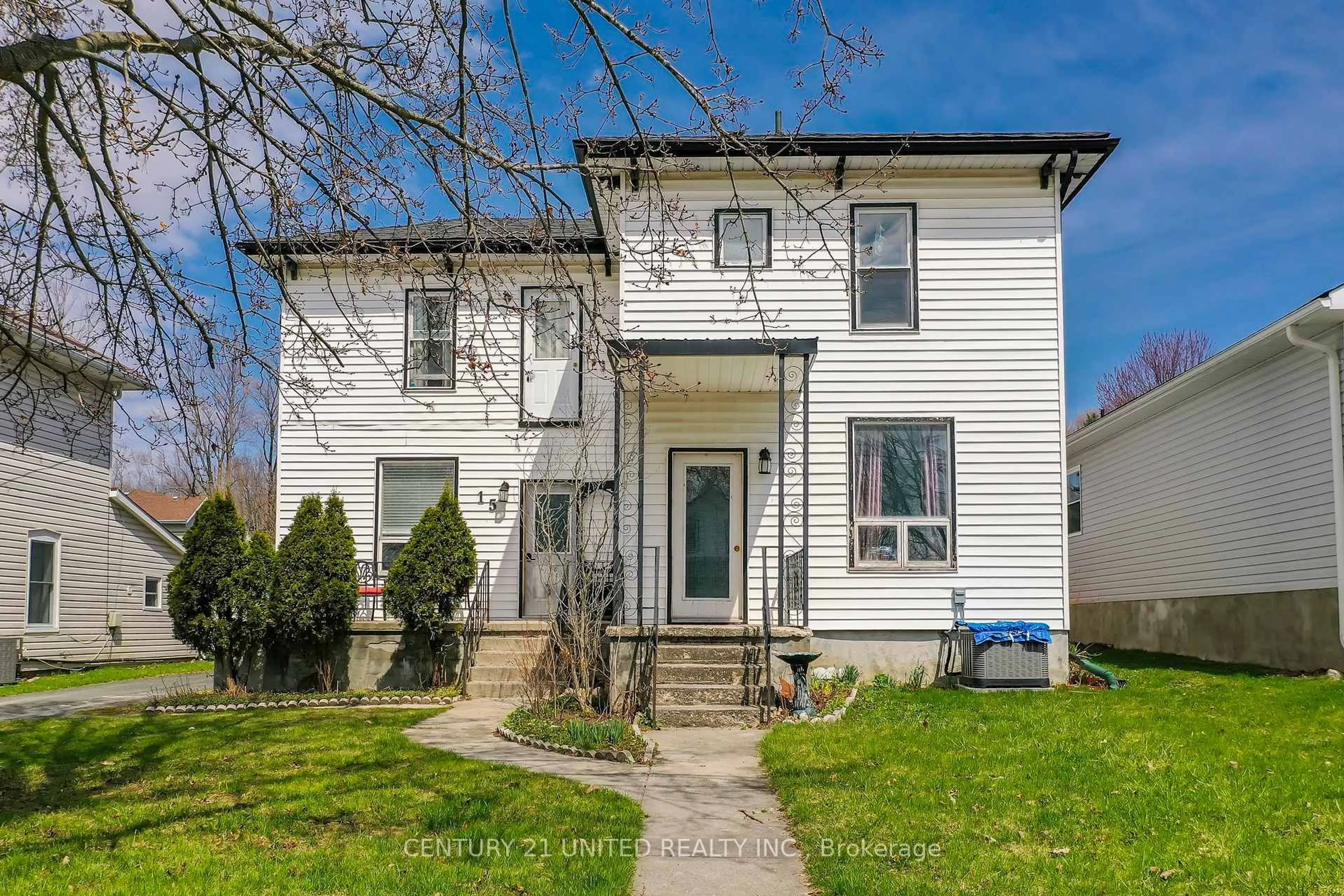 Home with vinyl exterior material, street for 15 Mathison St, Havelock-Belmont-Methuen Ontario K0L 1Z0