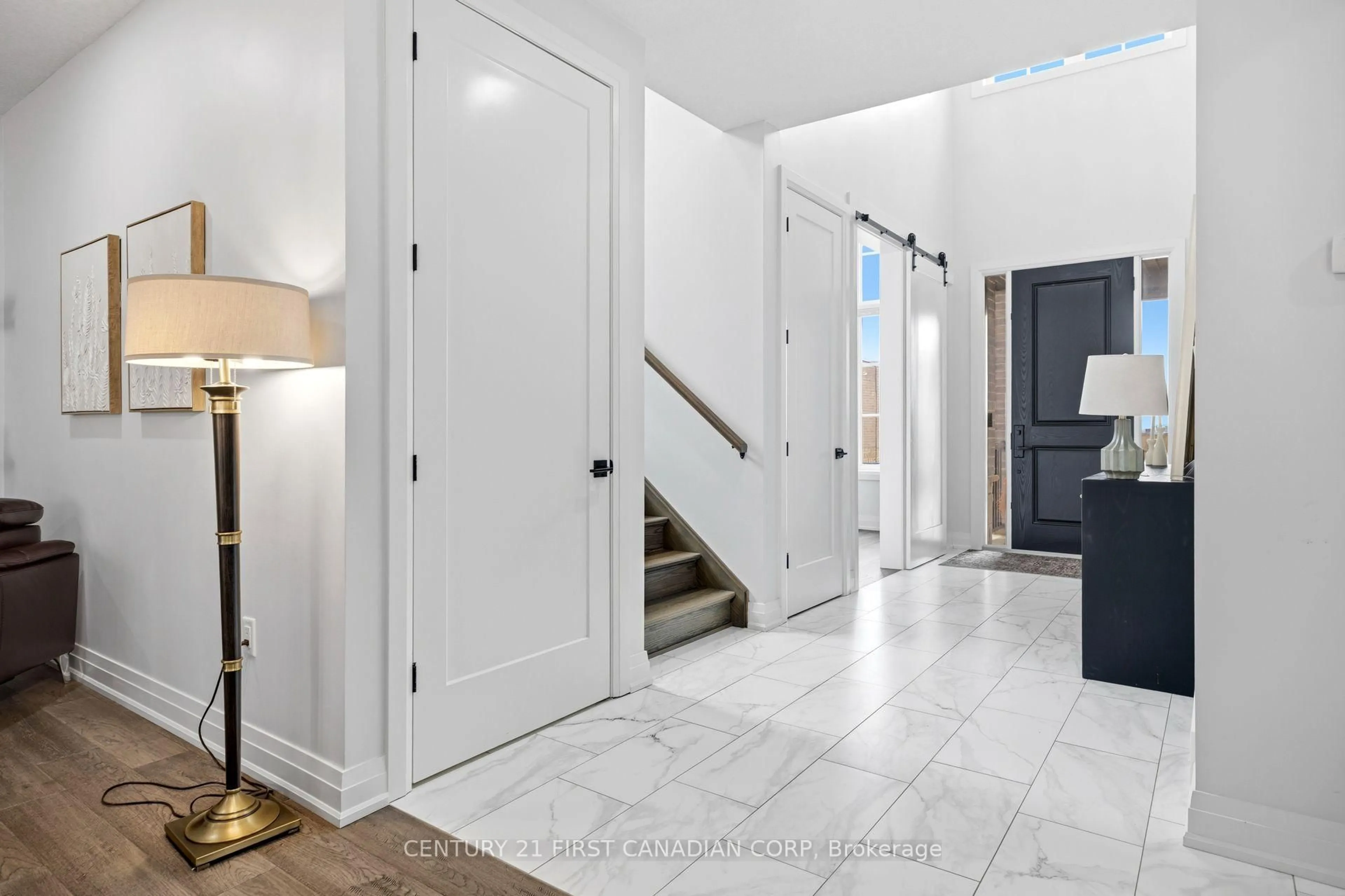Indoor entryway for 1909 Boardwalk Way, London South Ontario N6K 0J3