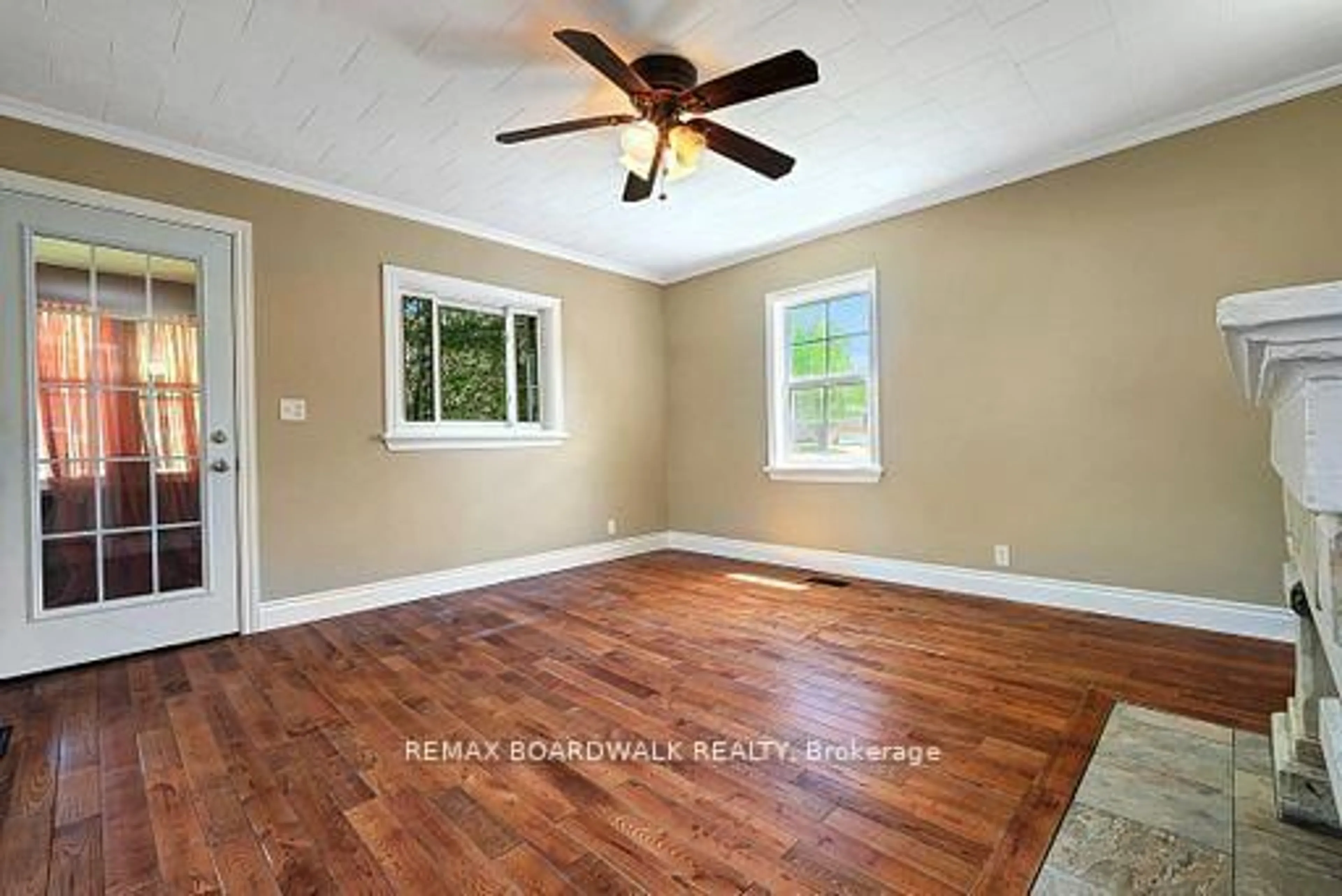 A pic of a room for 96 York St, Lanark Ontario K0G 1K0