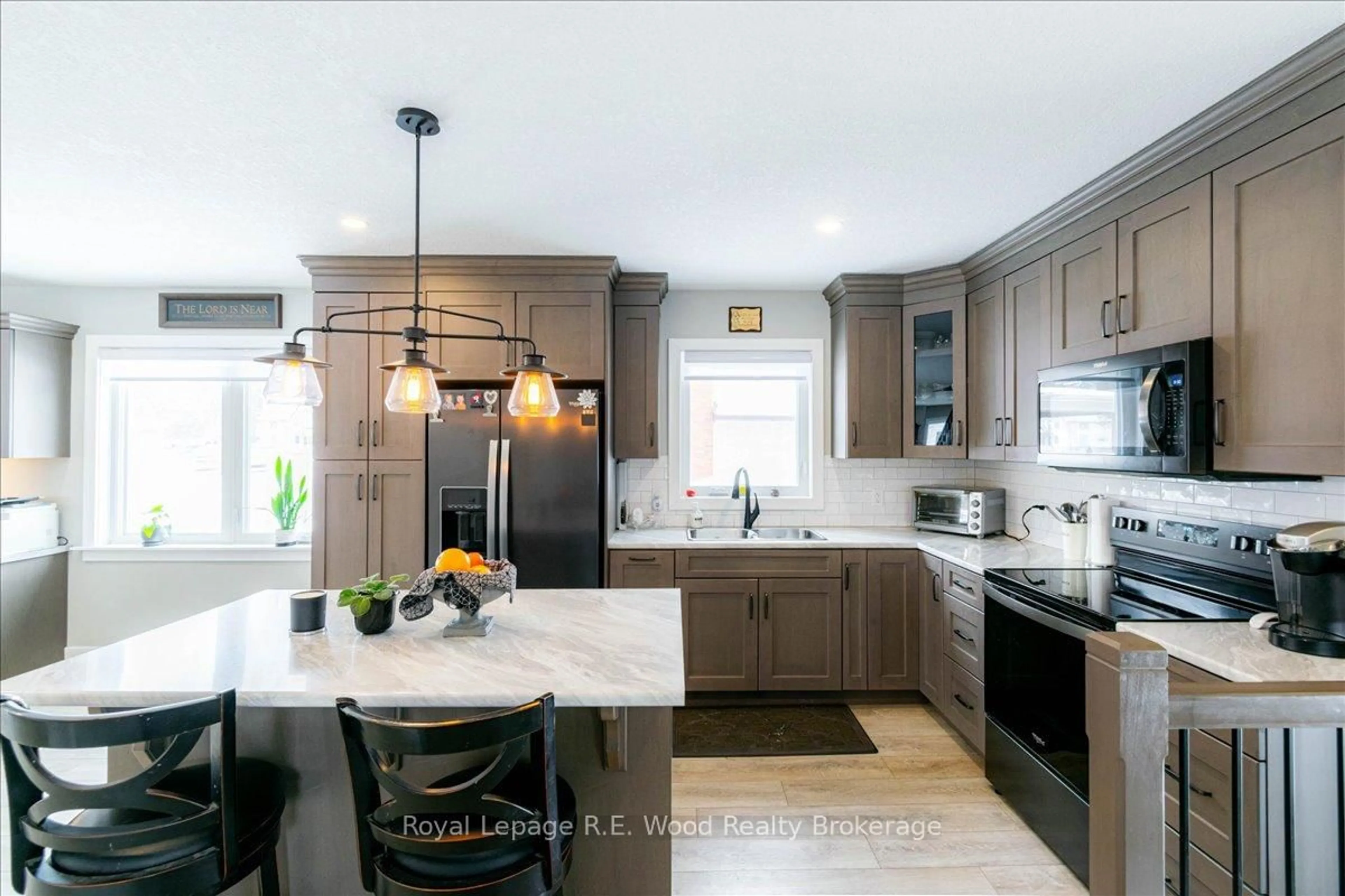 Open concept kitchen, ceramic/tile floor for 35 Church St, Norwich Ontario N0J 1C0