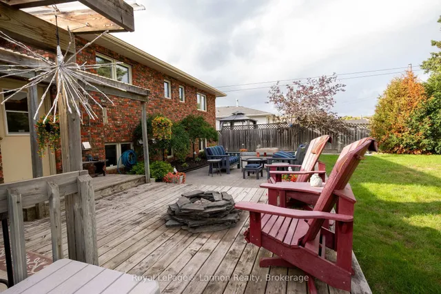 110 Chercover Dr, Thunder Bay 5