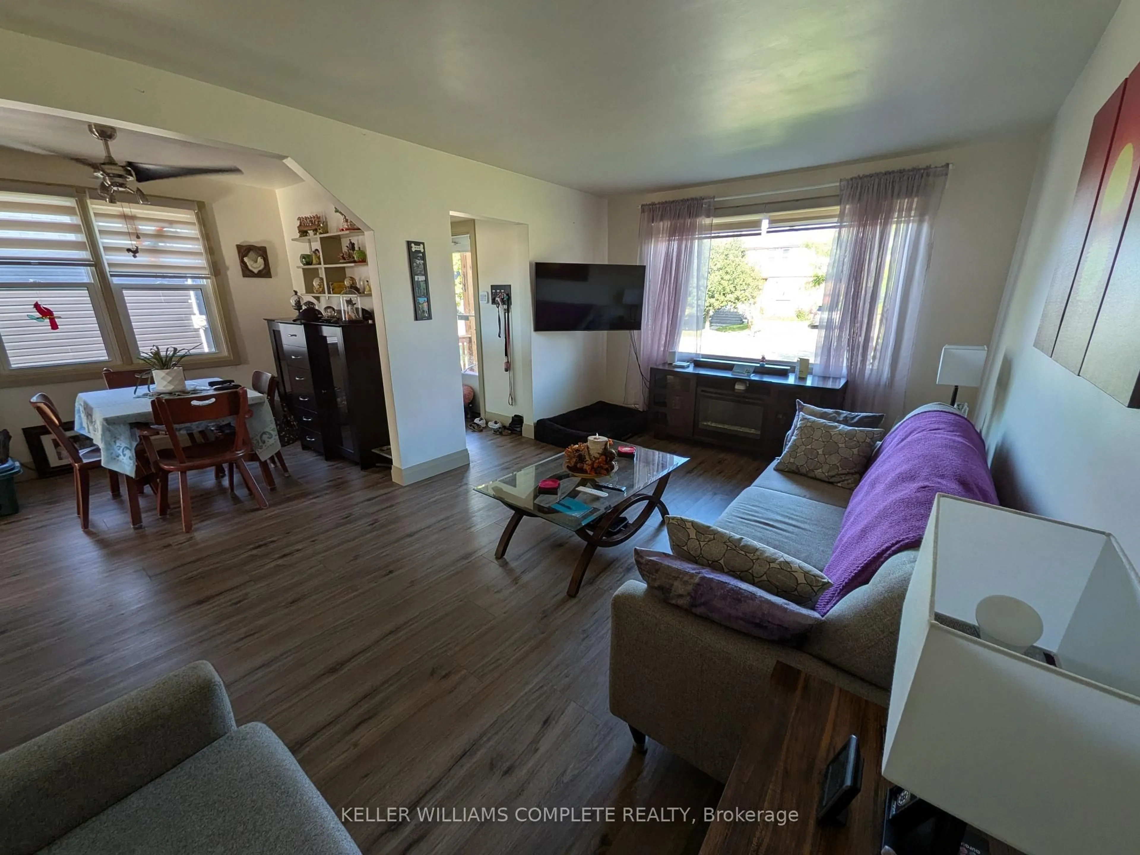 Living room with furniture, unknown for 487 SCHOLFIELD Ave, Welland Ontario L3B 1N3