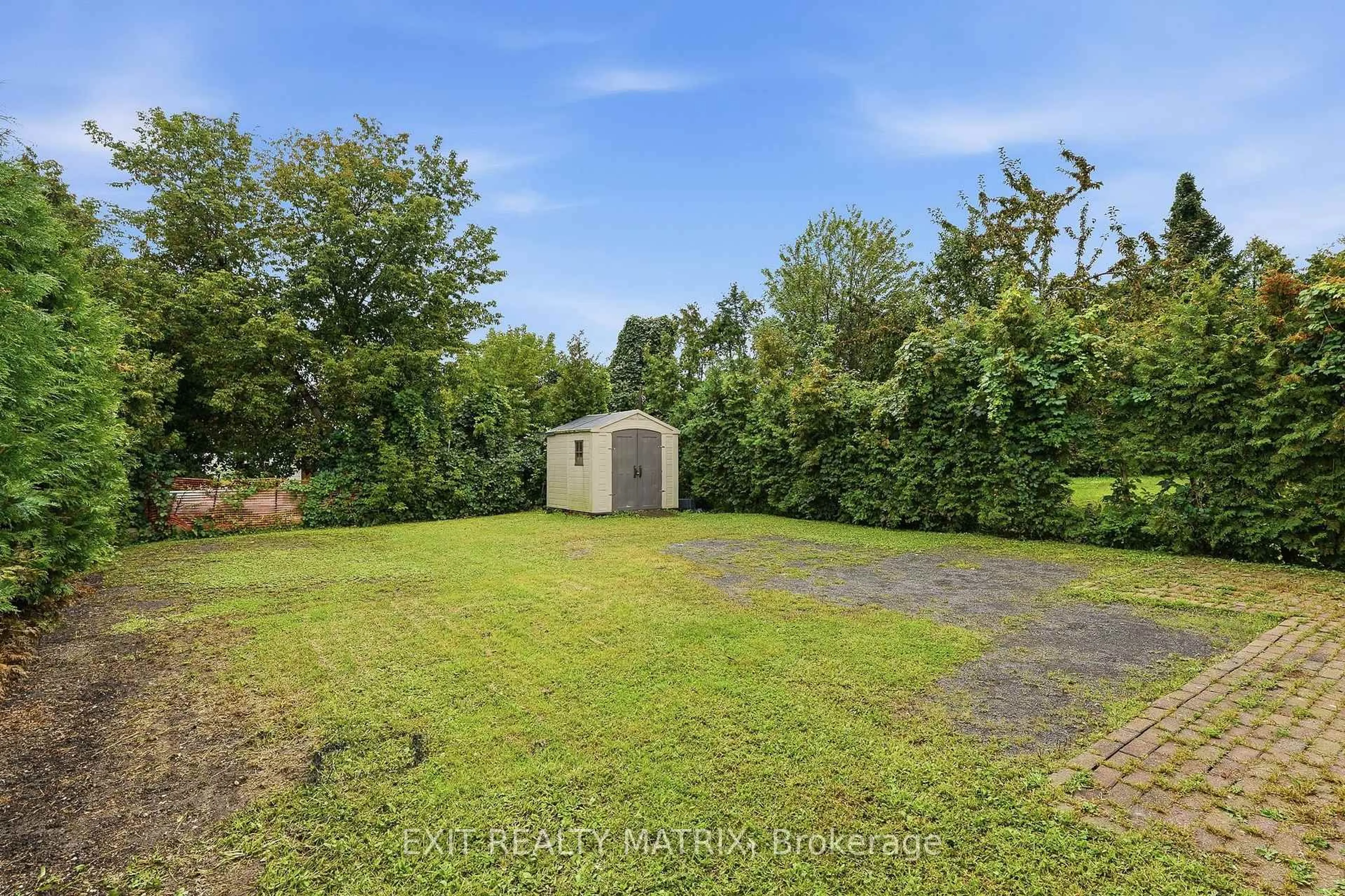 A pic from outside/outdoor area/front of a property/back of a property/a pic from drone, forest/trees view for 293 Kitchener St, Hawkesbury Ontario K6A 2P1