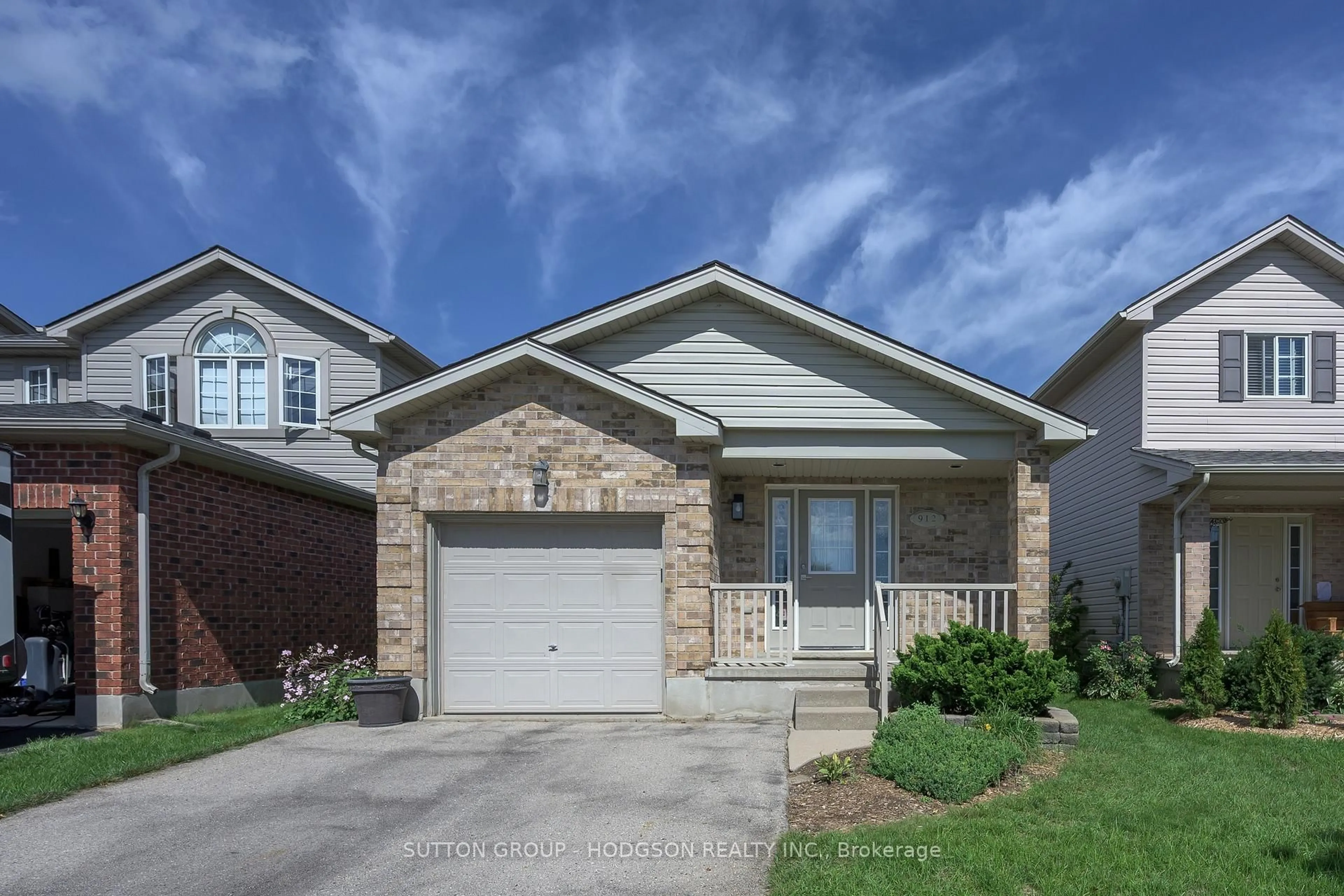 Unknown for 912 Blythwood Rd, London North Ontario N6H 5V1