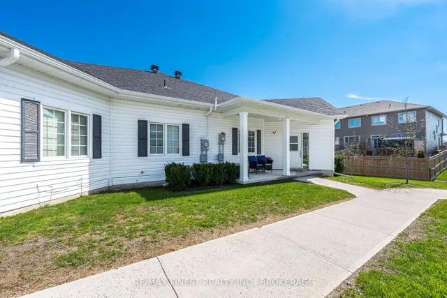 47 Lowry Pl, Loyalist 2