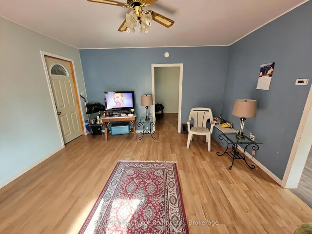 216 Sixth St, Rainy River 4