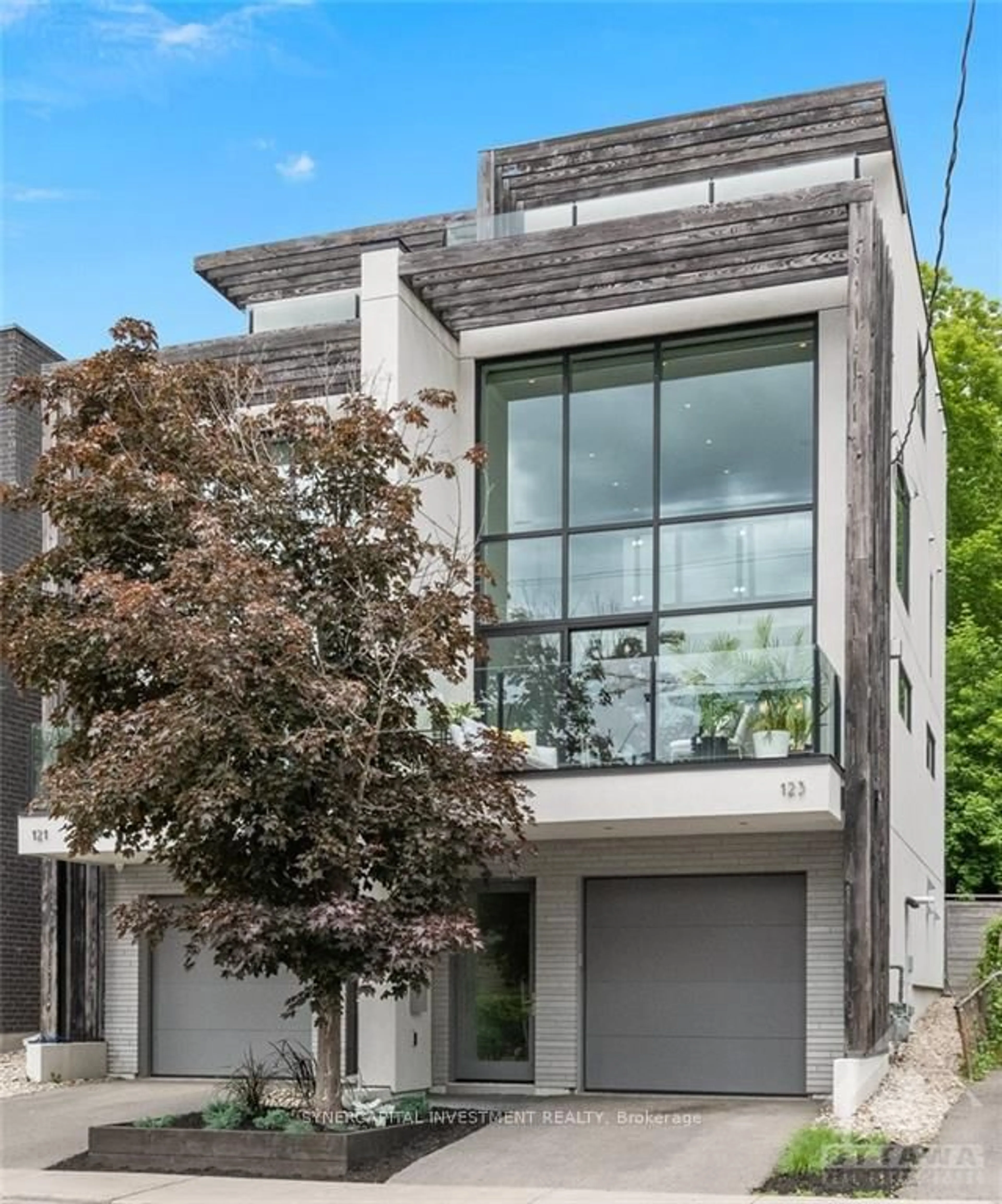 Home with brick exterior material, street for 123 PUTMAN Ave, Ottawa Ontario K1M 1Z8
