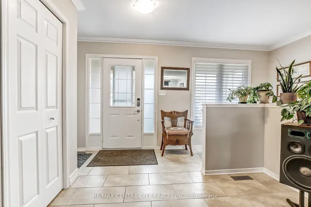 145 North Centre Rd #39, London North 5
