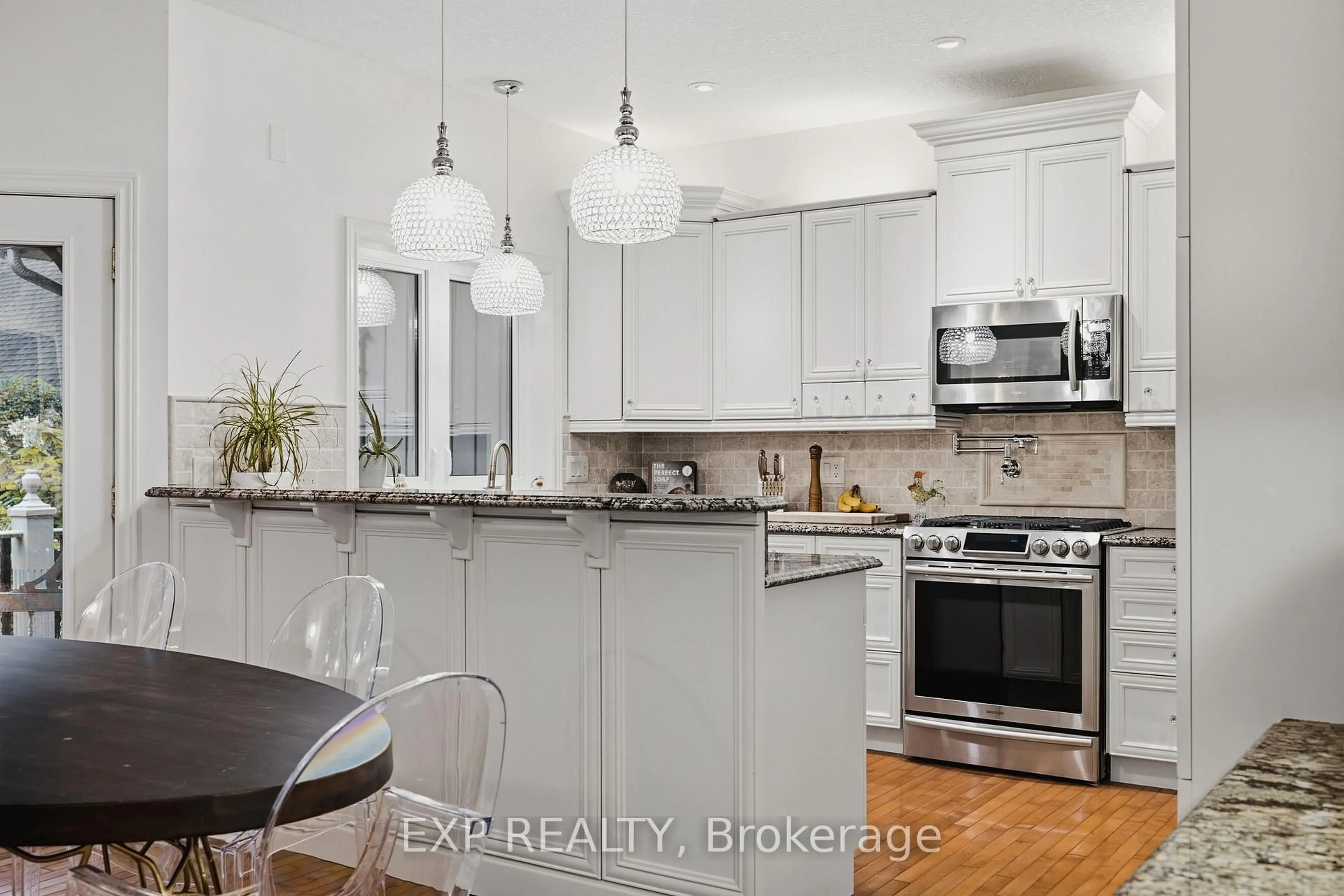 Open concept kitchen, ceramic/tile floor for 48664 JOHN WISE Line, Malahide Ontario N5H 2R4