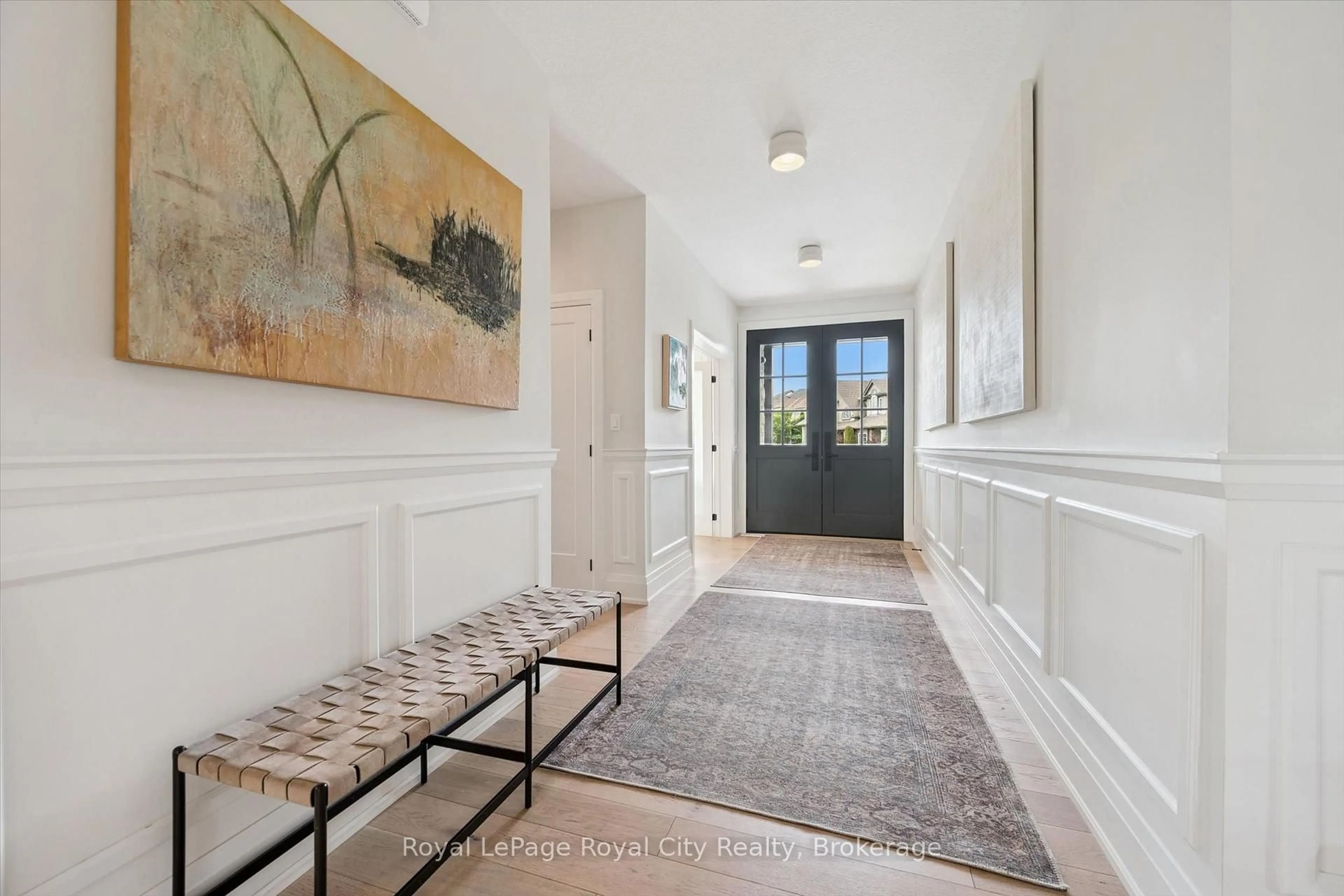 Indoor entryway for 22 Hilltop Rd, Guelph Ontario N1E 7L4