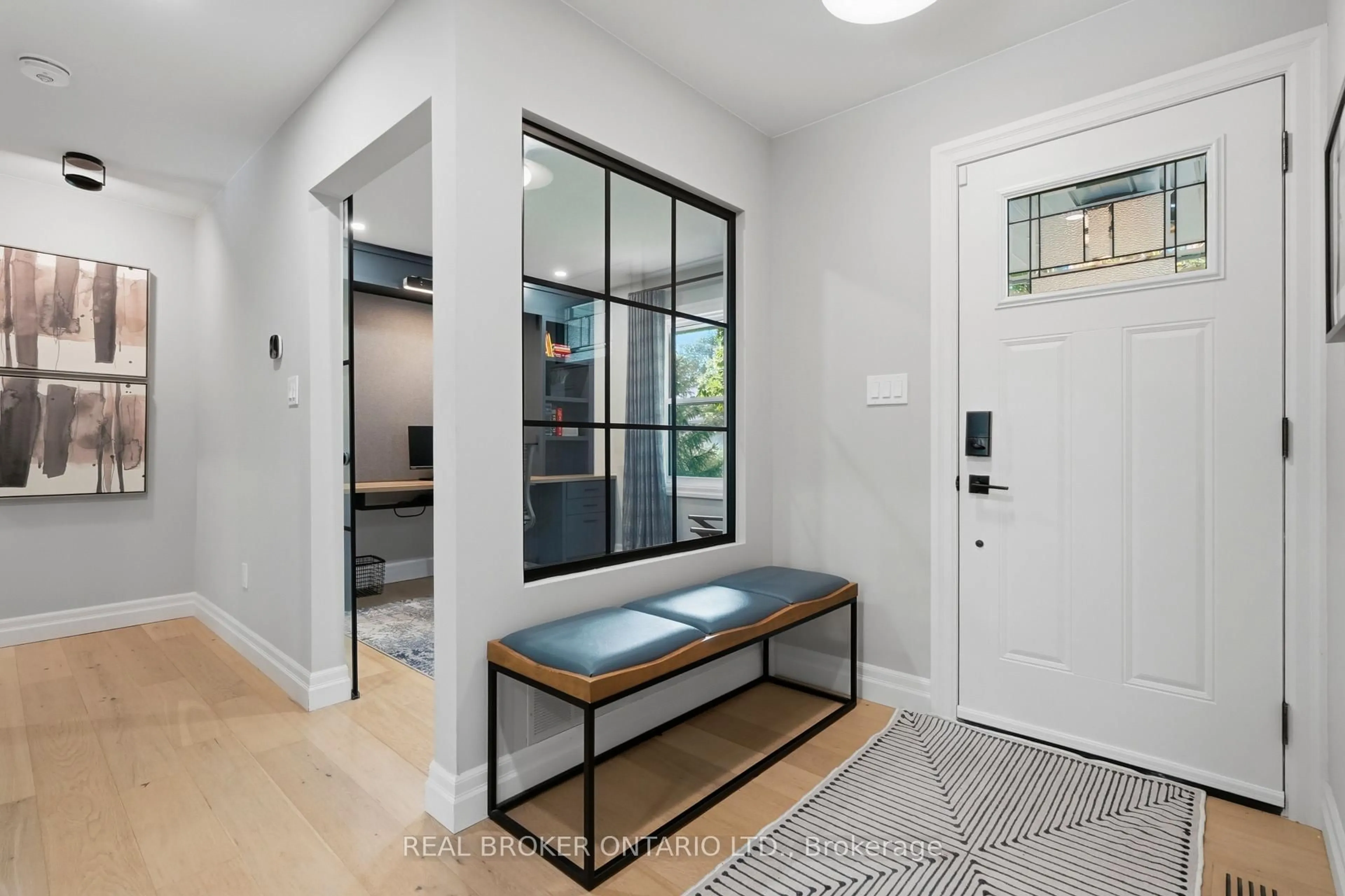 Indoor entryway for 54 Mayfair Ave, Hamilton Ontario L9H 3L1