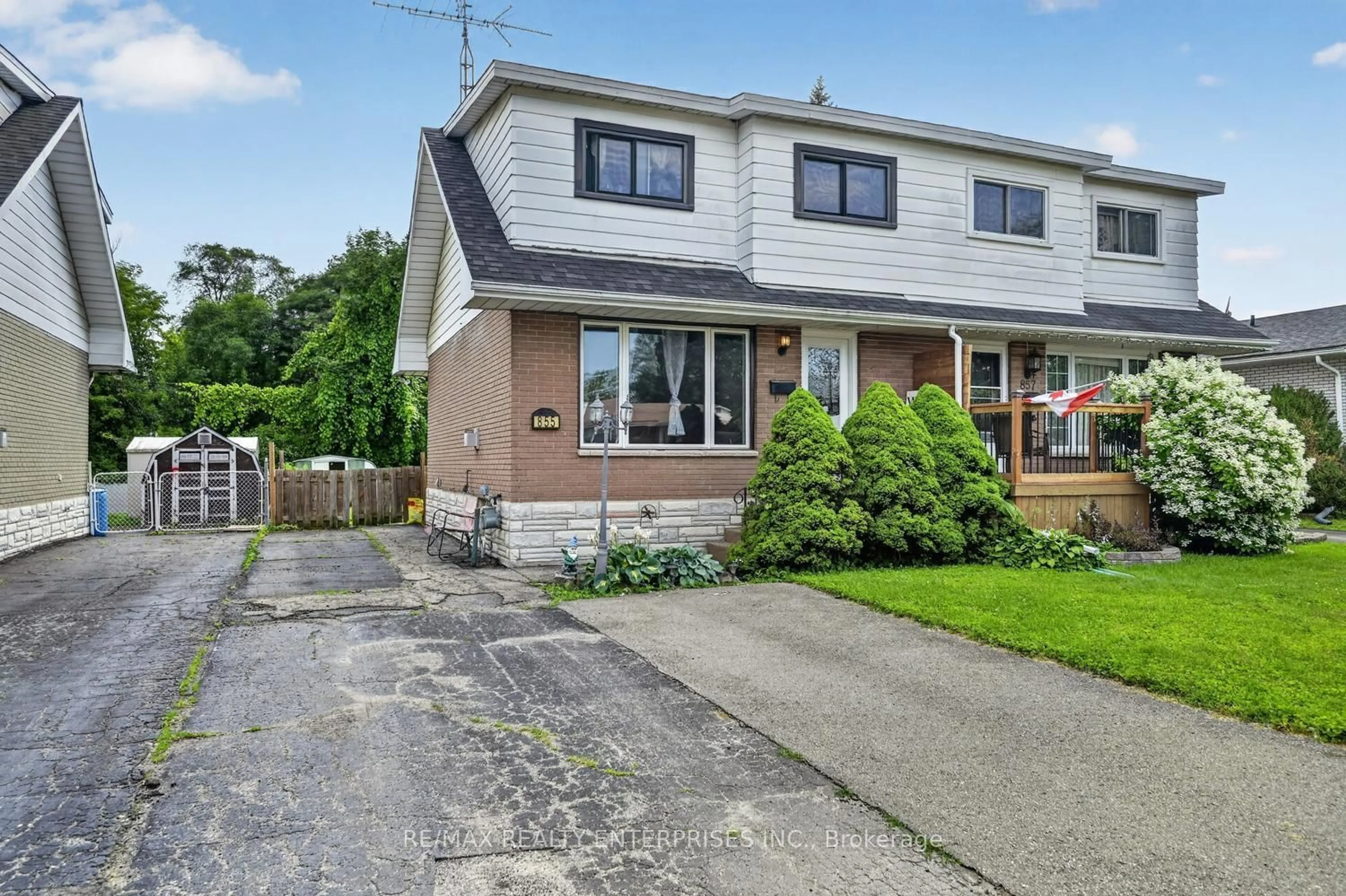Home with vinyl exterior material, street for 855 Howe Terr, Prescott Ontario K0E 1T0