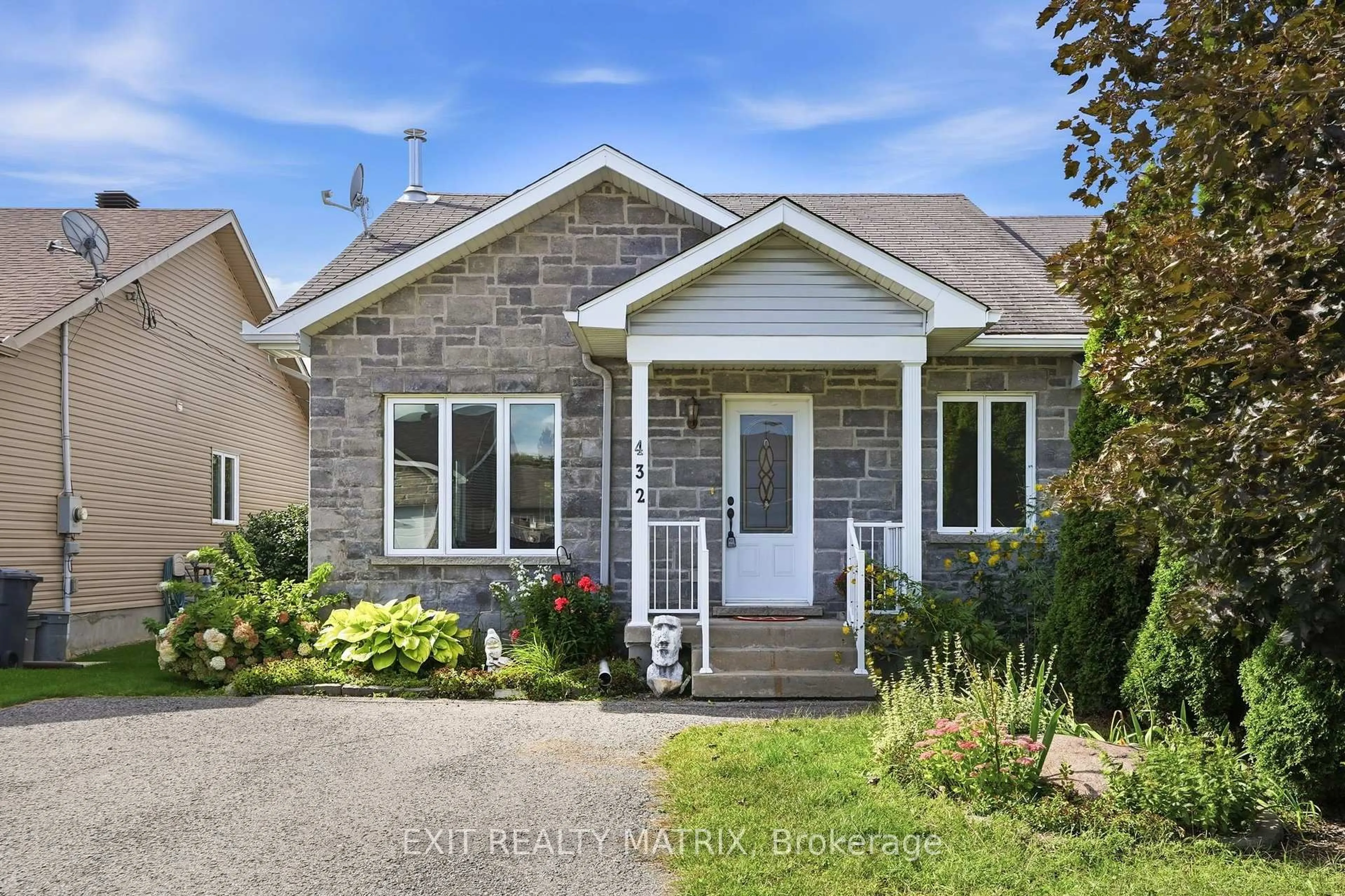 Home with brick exterior material, street for 432 Marc-Andre St, Hawkesbury Ontario K6A 0A5