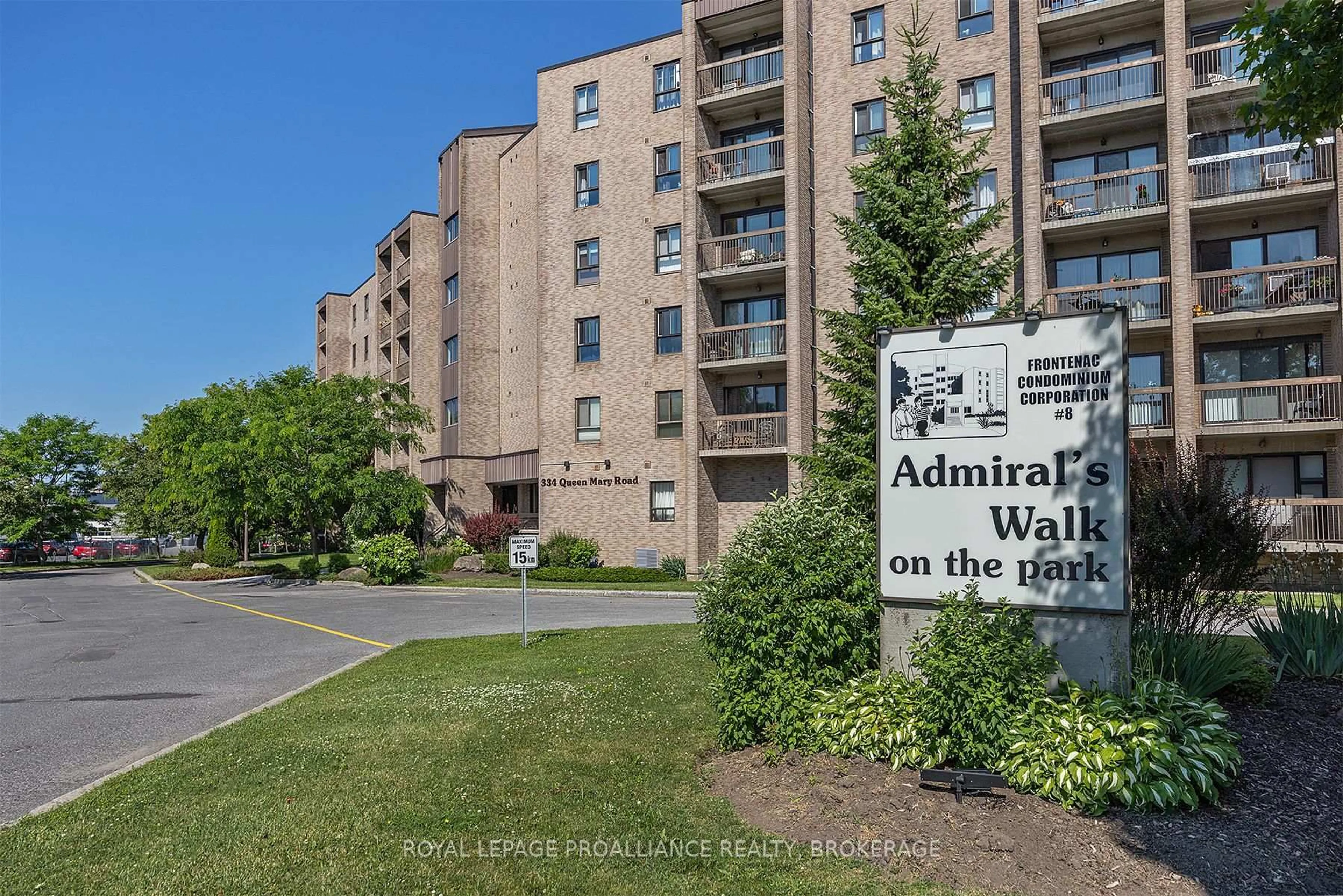 Indoor foyer for 334 Queen Mary Rd #215, Kingston Ontario K7M 7E7