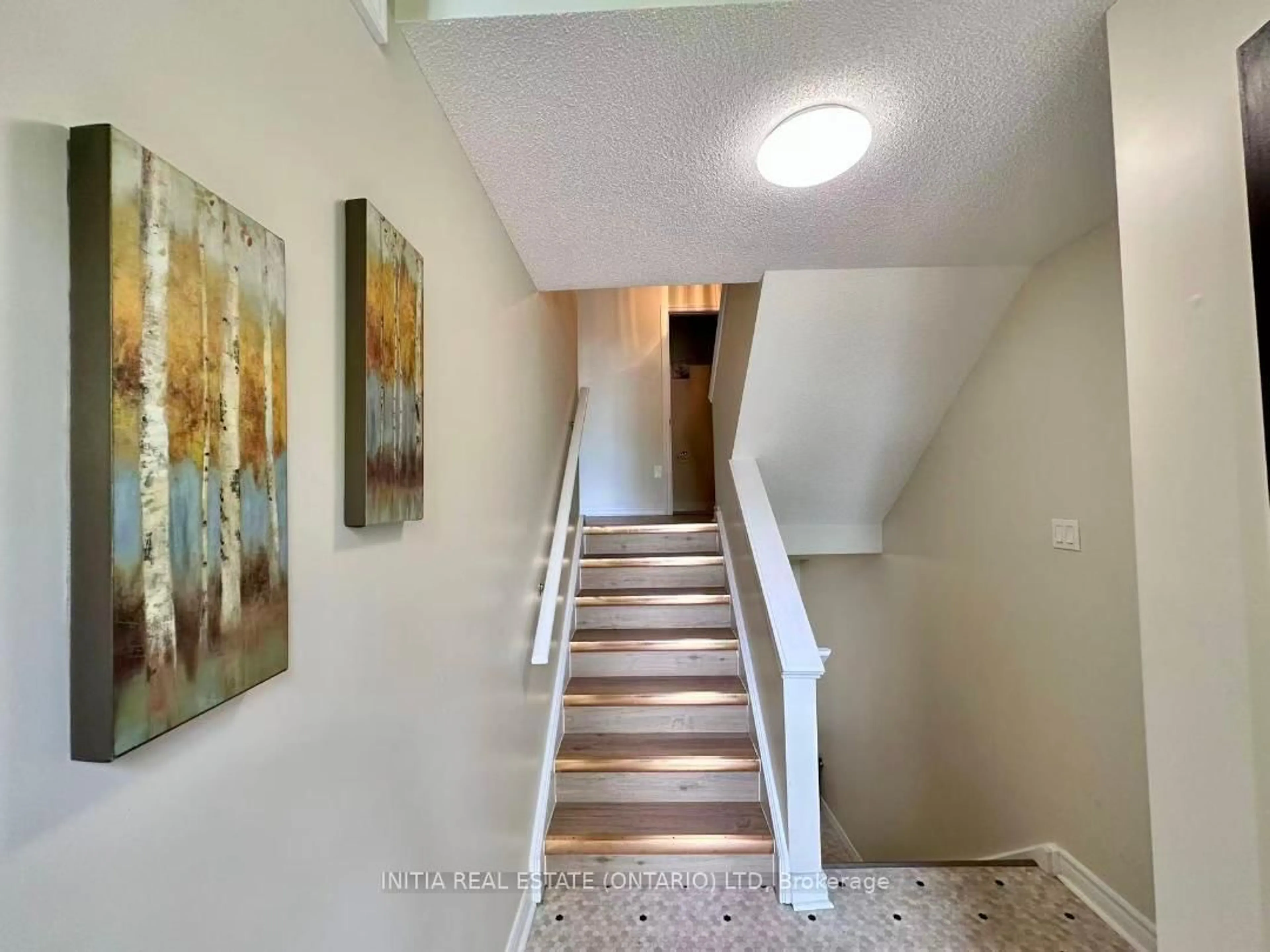 Stairs for 270 North Centre Rd #25, London North Ontario N6G 5E2