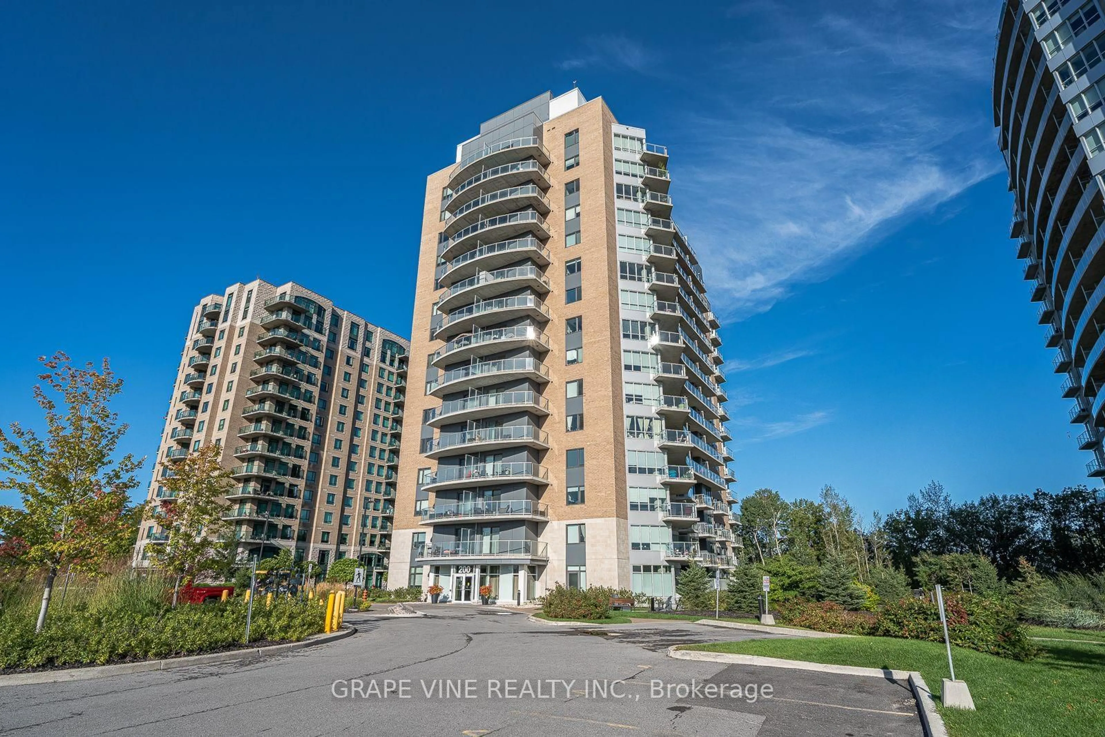 A pic from outside/outdoor area/front of a property/back of a property/a pic from drone, unknown for 200 Inlet Private #310, Ottawa Ontario K4A 5H3
