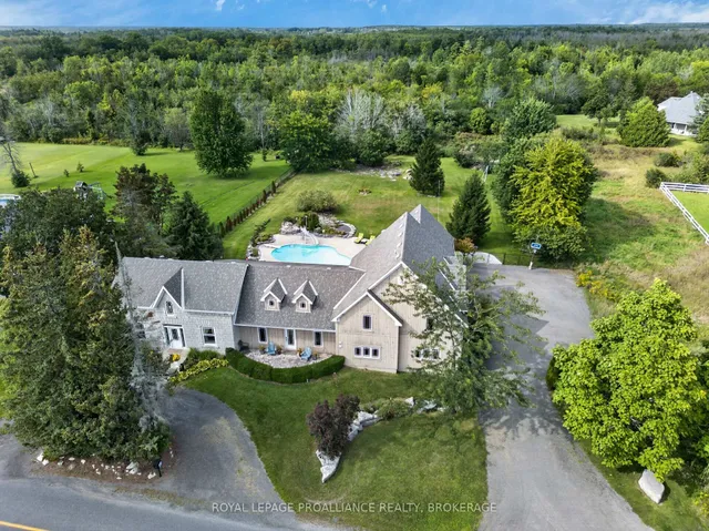 3994 Howes Rd, Bissett Creek