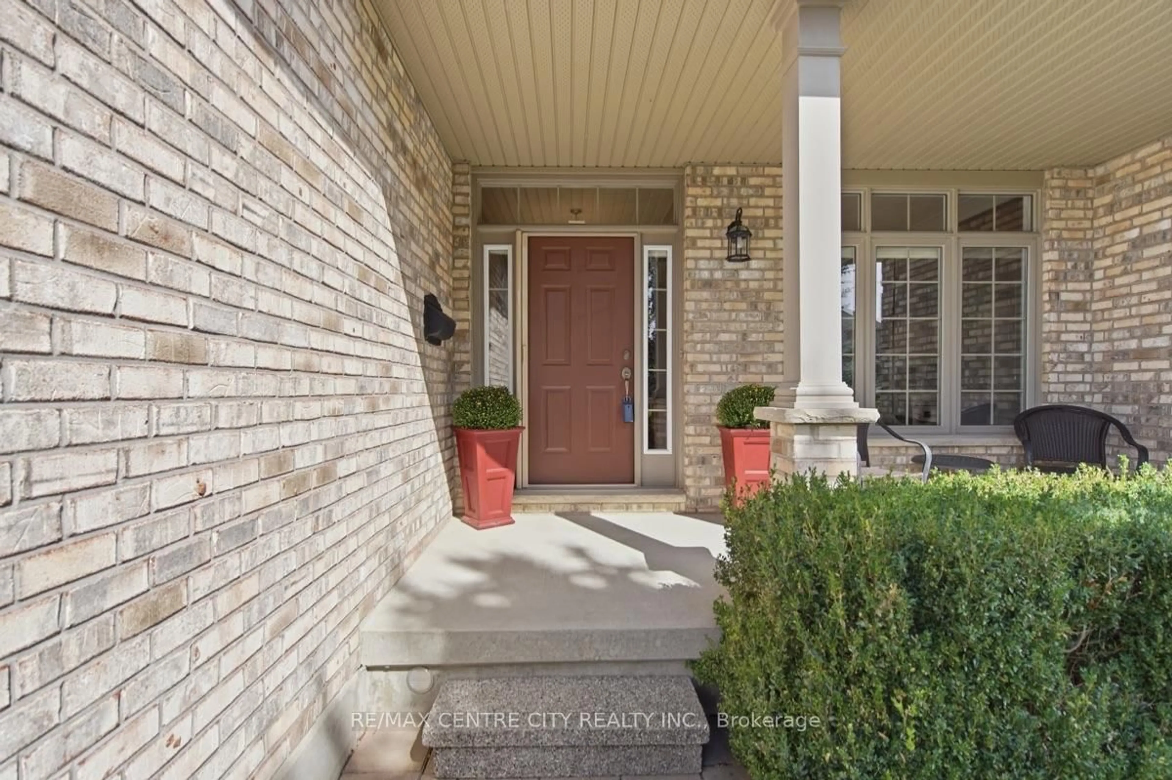 Home with brick exterior material, street for 68 Willow Ridge Rd, Middlesex Centre Ontario N0M 2A0