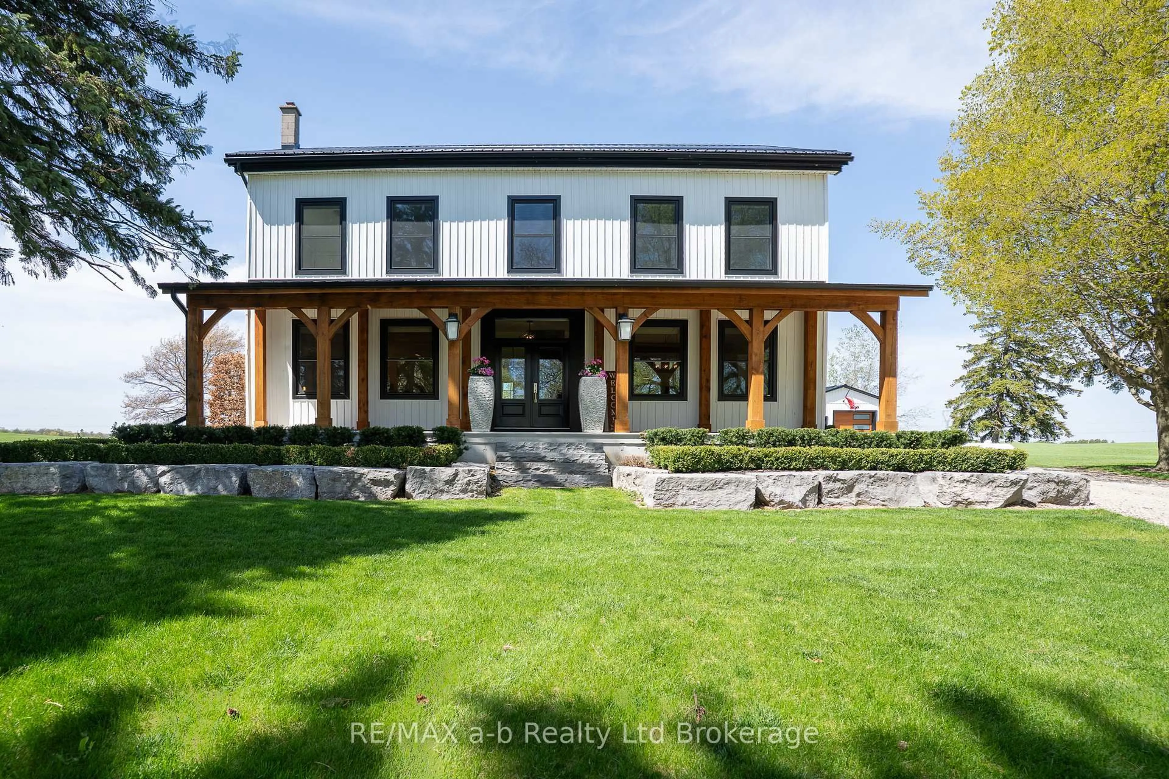 Home with brick exterior material, unknown for 184911 Cornell Rd, Norwich Ontario N4G 4G8