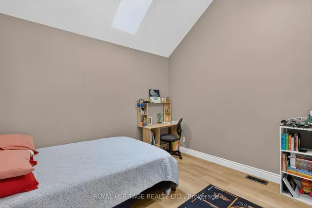 26 Ferris Crt, Trent Hills 5
