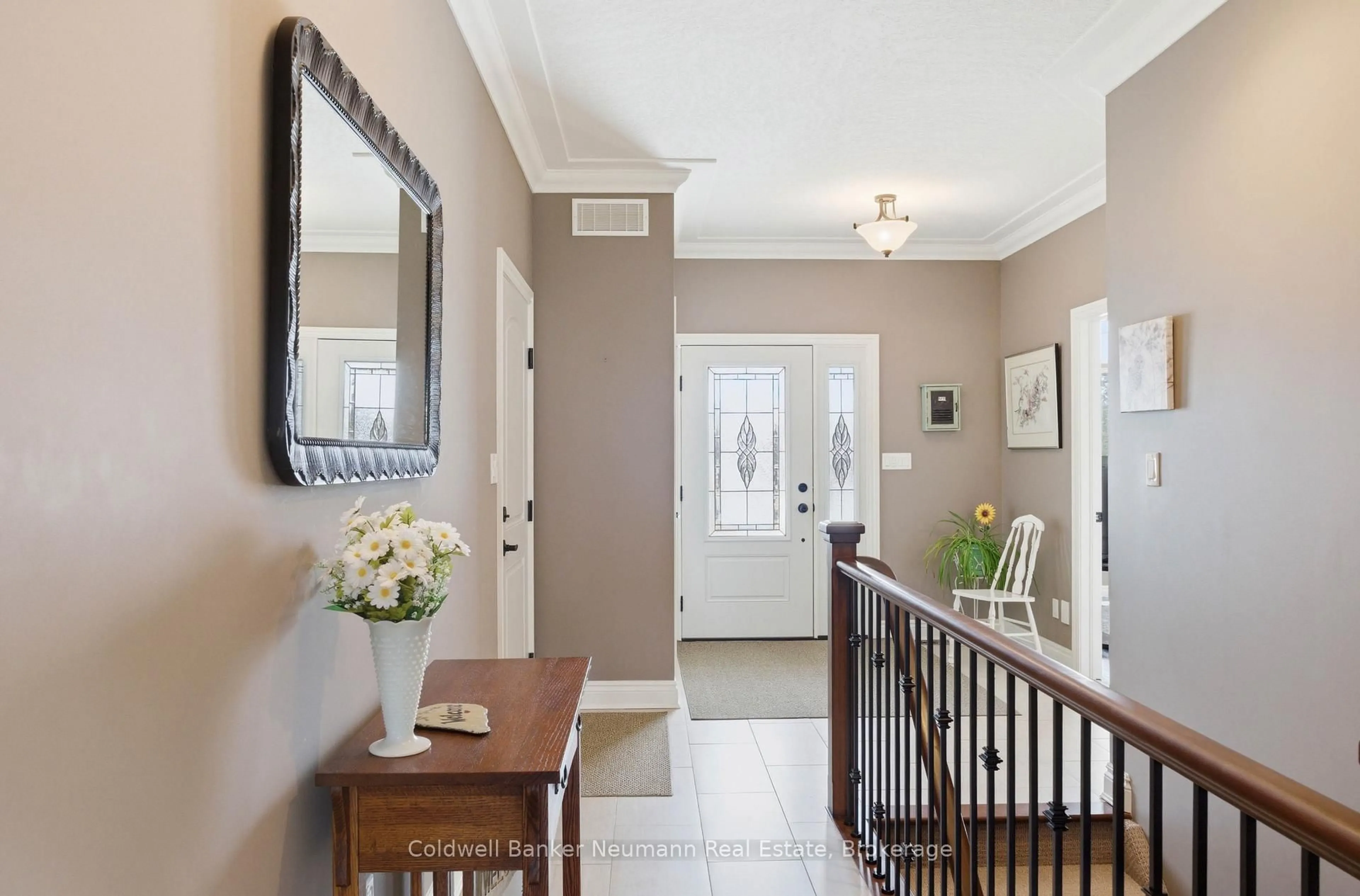Indoor entryway for 12 Brown St, Minto Ontario N0G 1M0