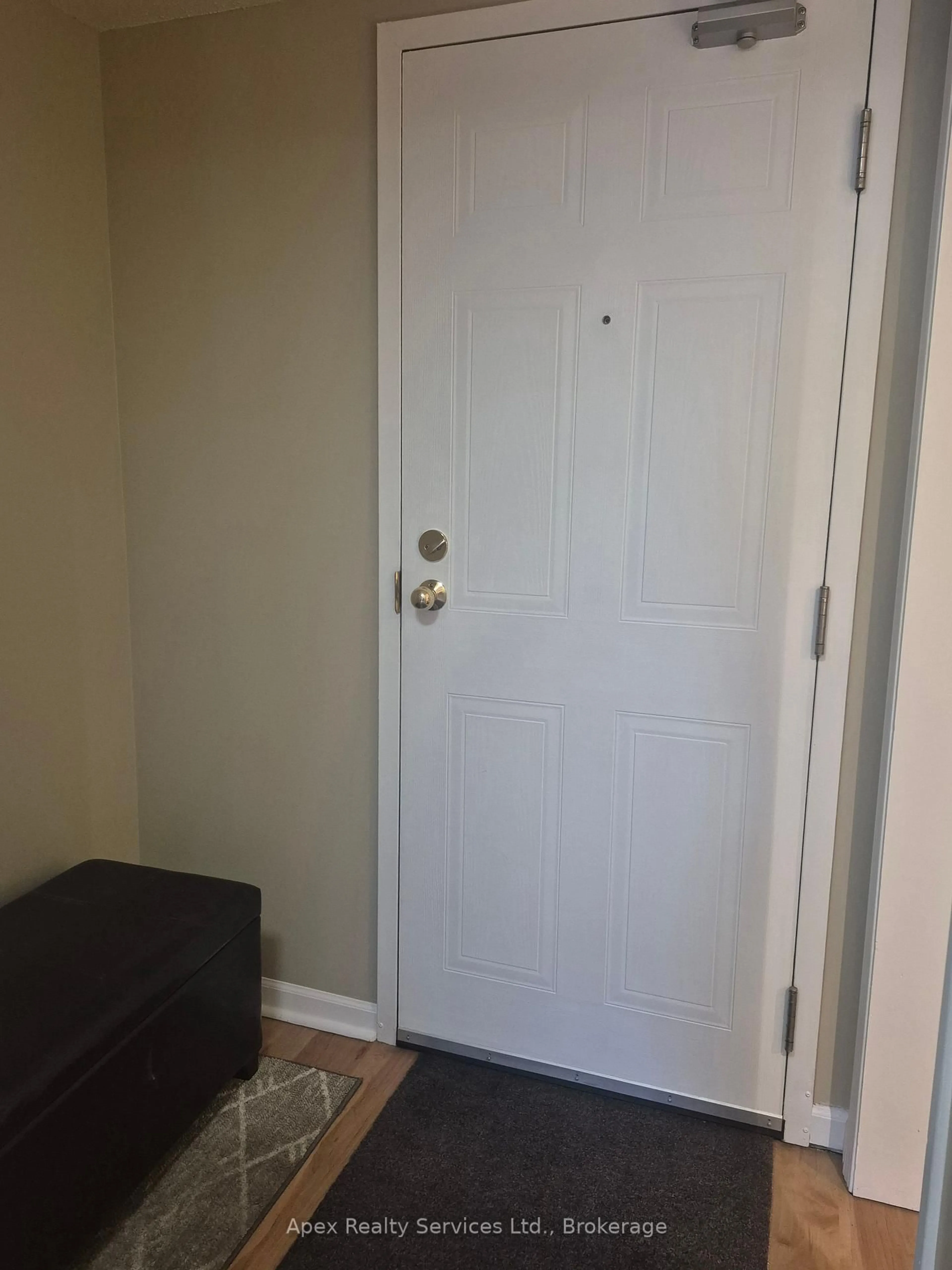 Indoor entryway for 780 Gordon St #306, Thunder Bay Ontario P7E 6S1