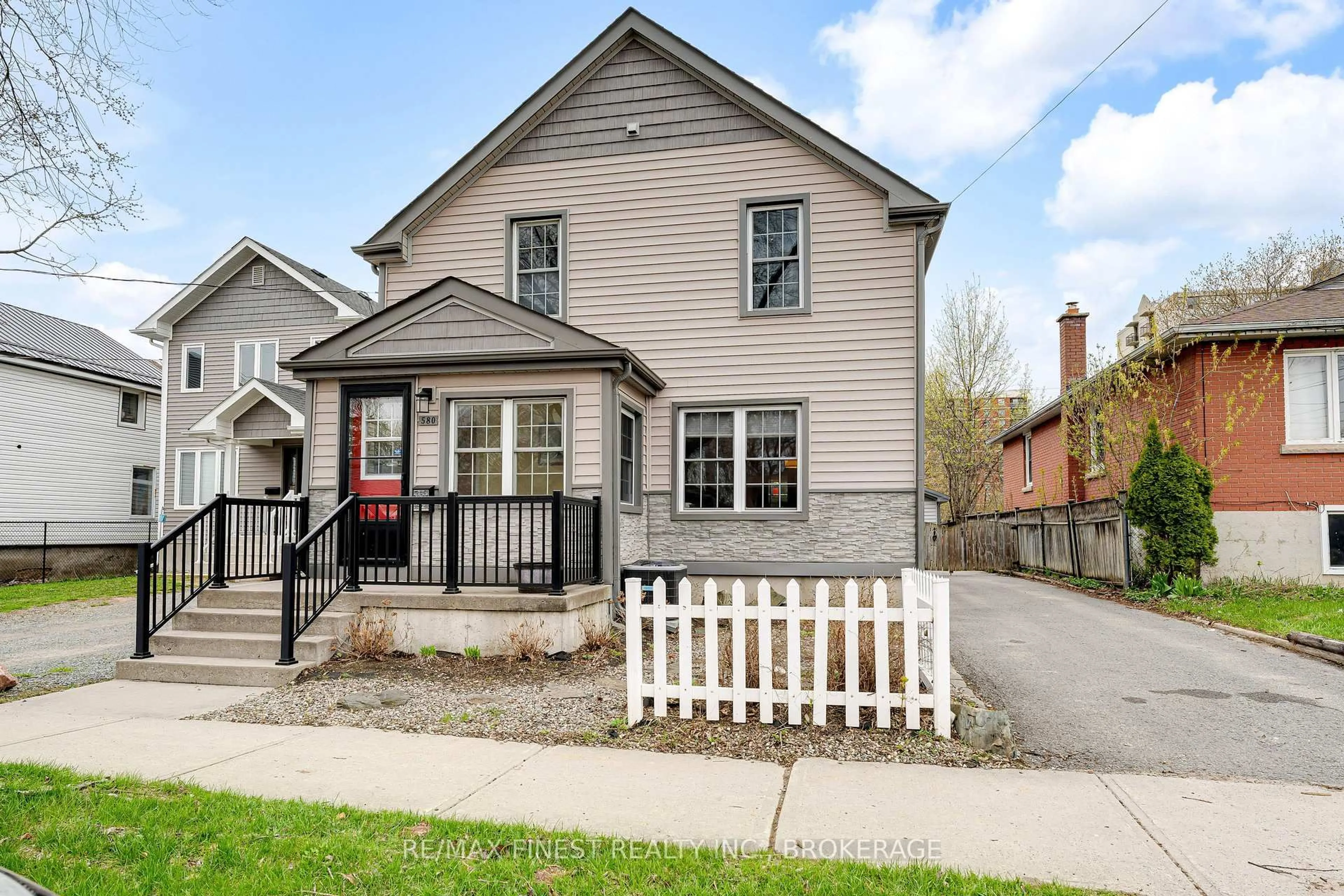 Home with brick exterior material, street for 580 MacDonnell St, Kingston Ontario K7K 4X1
