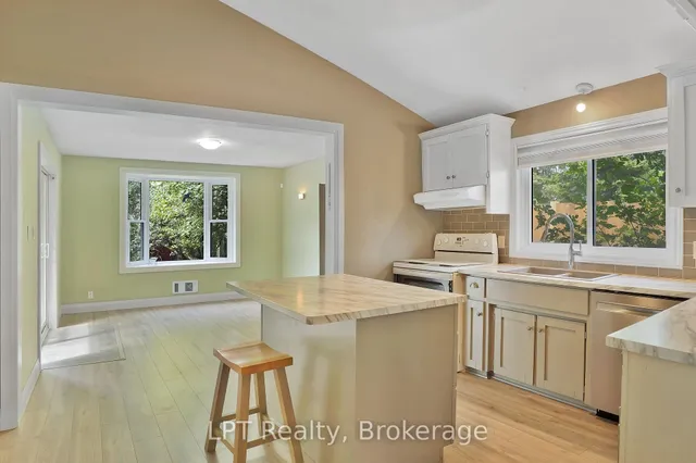 354 Goderich St, Saugeen Shores 2