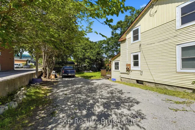 188 Dundas St, Quinte West 2