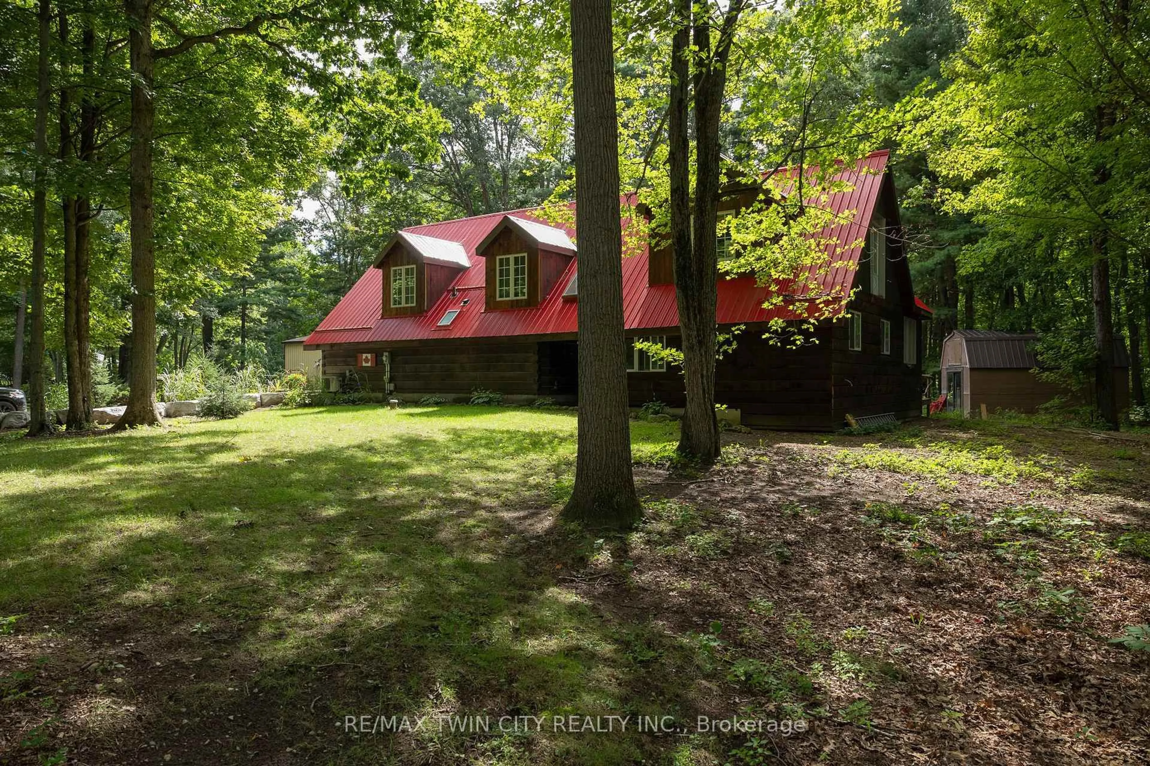 A pic from outside/outdoor area/front of a property/back of a property/a pic from drone, forest/trees view for 2605 WINDHAM EAST QUARTER LINE Rd, Norfolk Ontario N0E 1V0