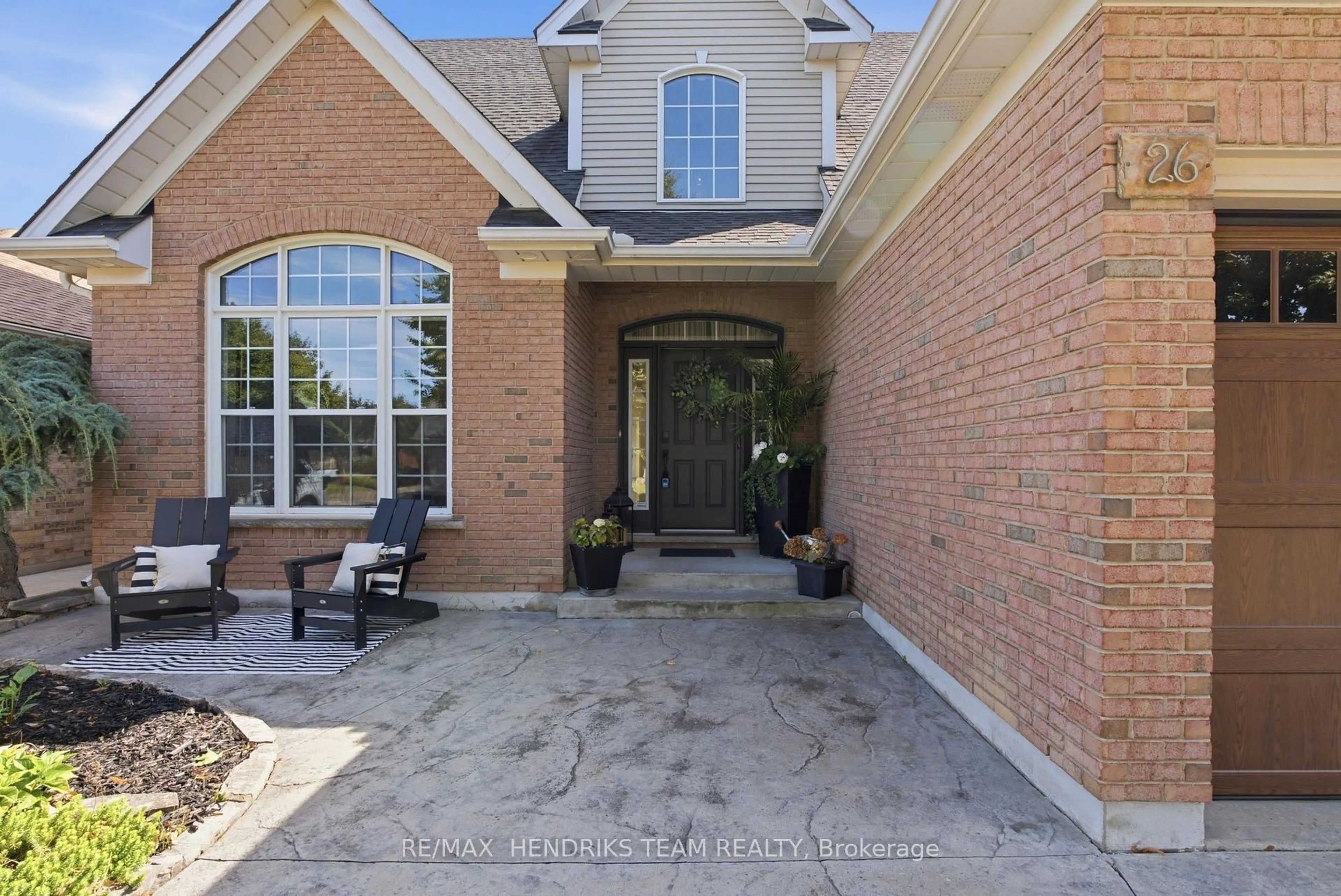 Home with brick exterior material, street for 26 Countryside Dr, St. Catharines Ontario L2W 1C3