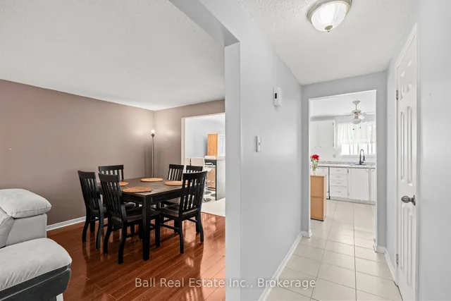 2048 Walker Ave, Peterborough 4