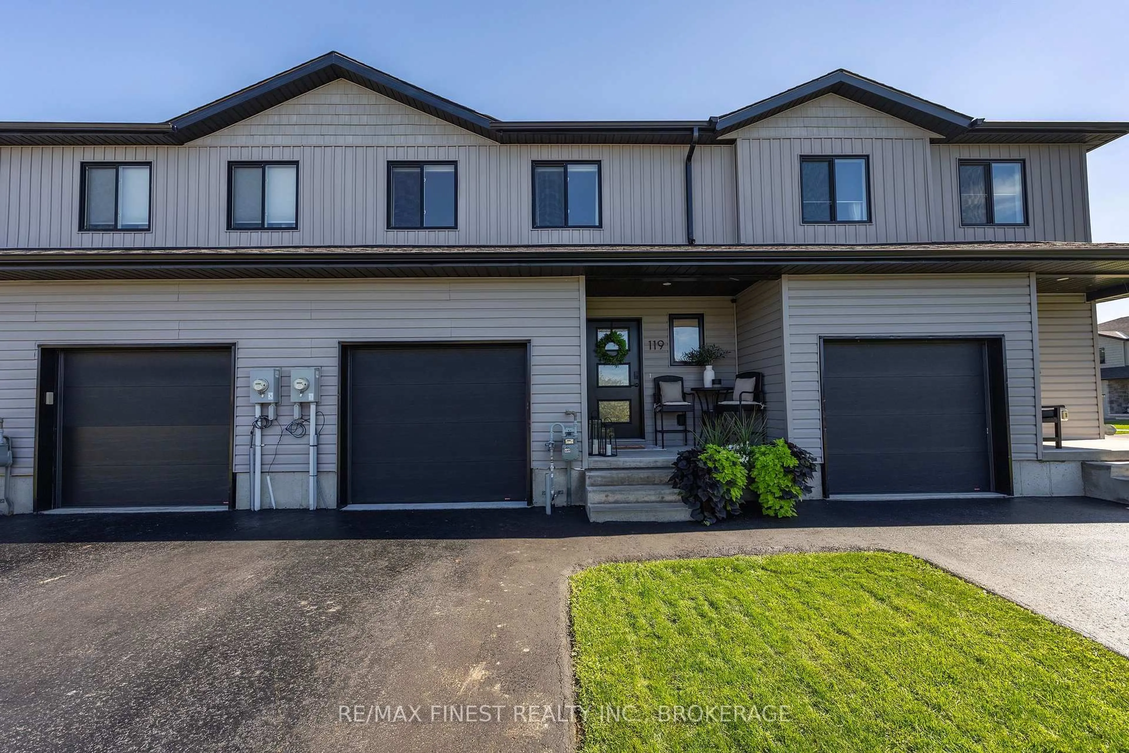 A pic from outside/outdoor area/front of a property/back of a property/a pic from drone, street for 119 Kanvers Way, Greater Napanee Ontario K7R 0B5