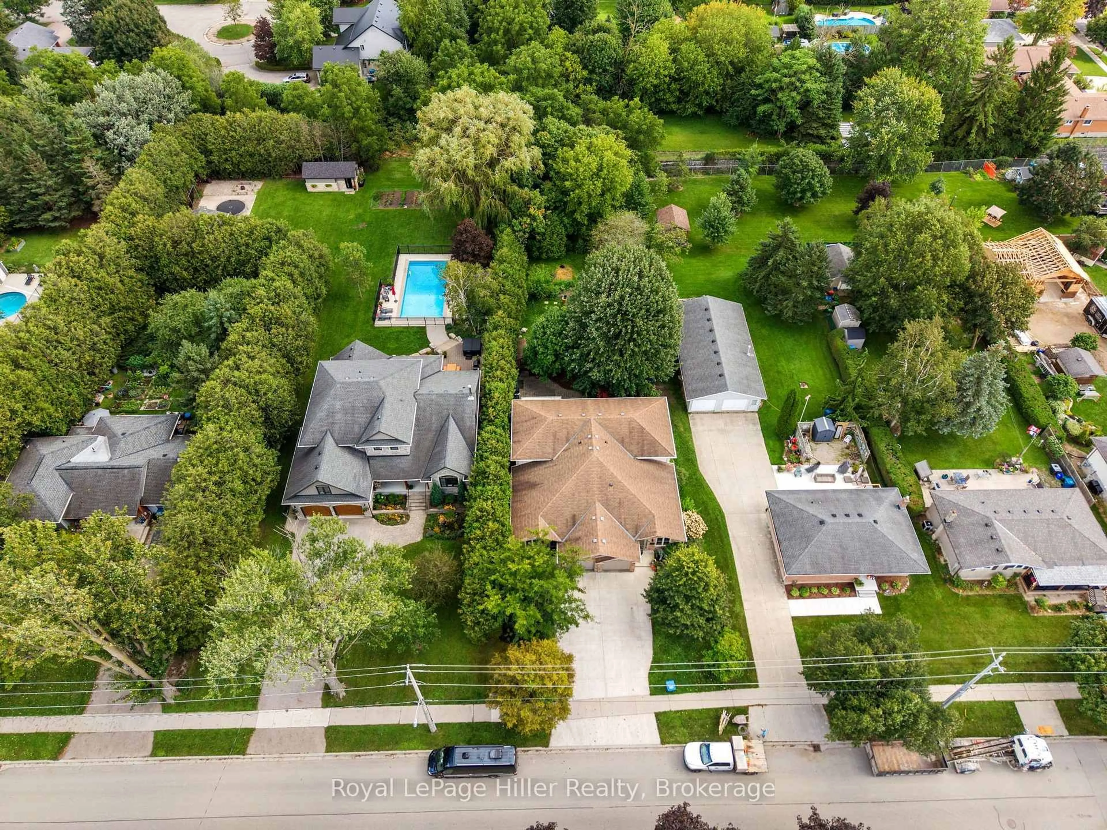 A pic from outside/outdoor area/front of a property/back of a property/a pic from drone, street for 61 Matilda St, Stratford Ontario N5A 6R9