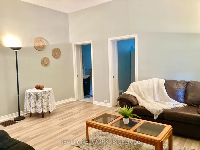 9 Woodland Ave, St. Catharines 3