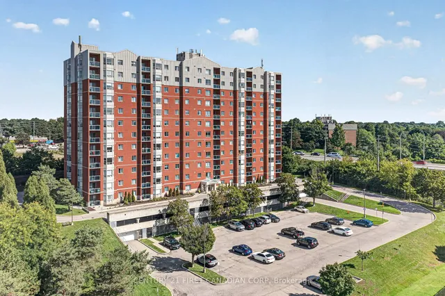 30 Chapman Crt #203, London North 2
