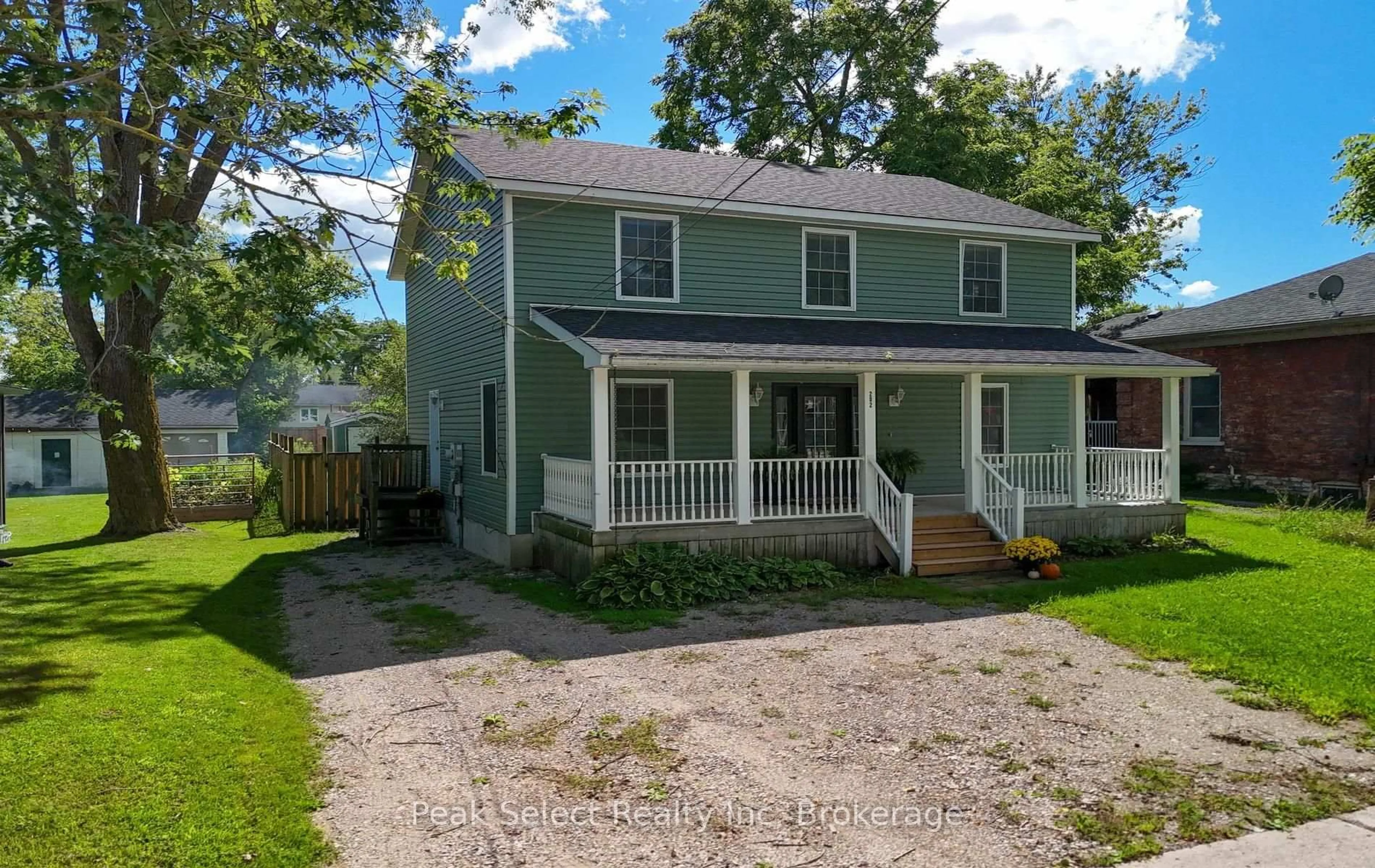 Home with vinyl exterior material, street for 202 Queen St, St. Marys Ontario N4X 1B7