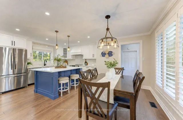 3 BLUE HERON Crt, Woolwich 5