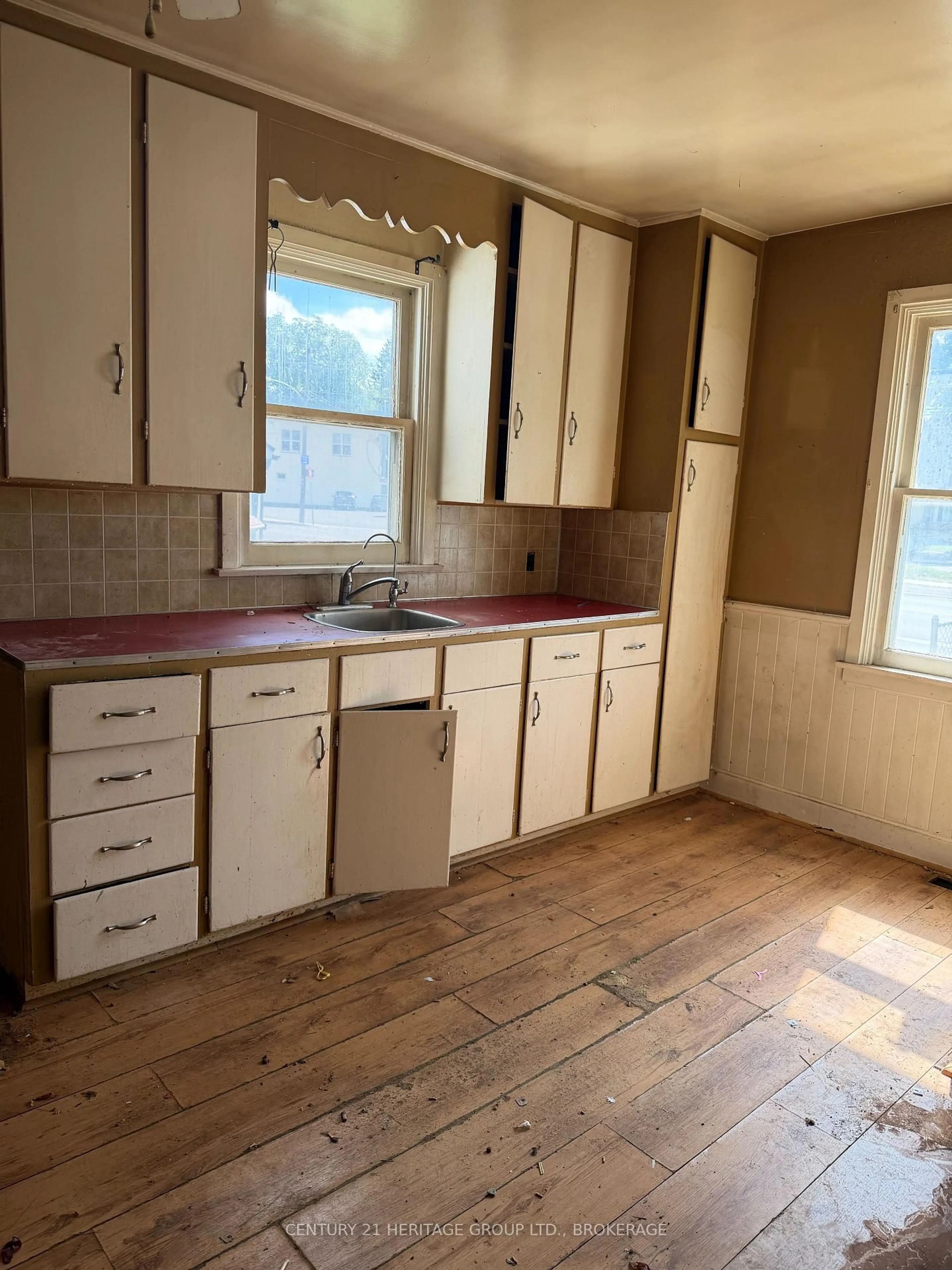 Standard kitchen, unknown for 199 Belleville Rd, Greater Napanee Ontario K7R 2R4