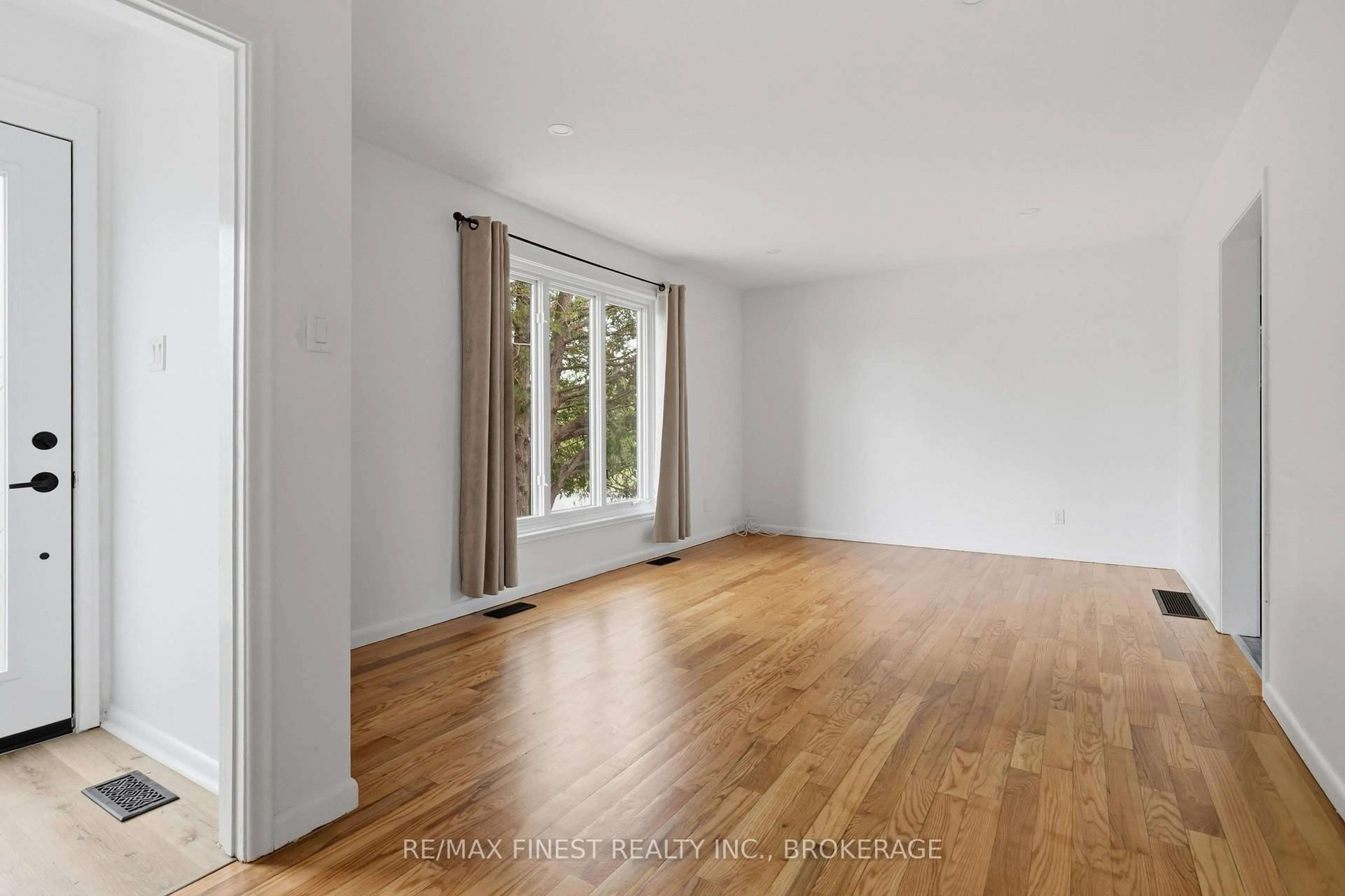 A pic of a room for 1604 Joyceville Rd, Kingston Ontario K7L 4V1